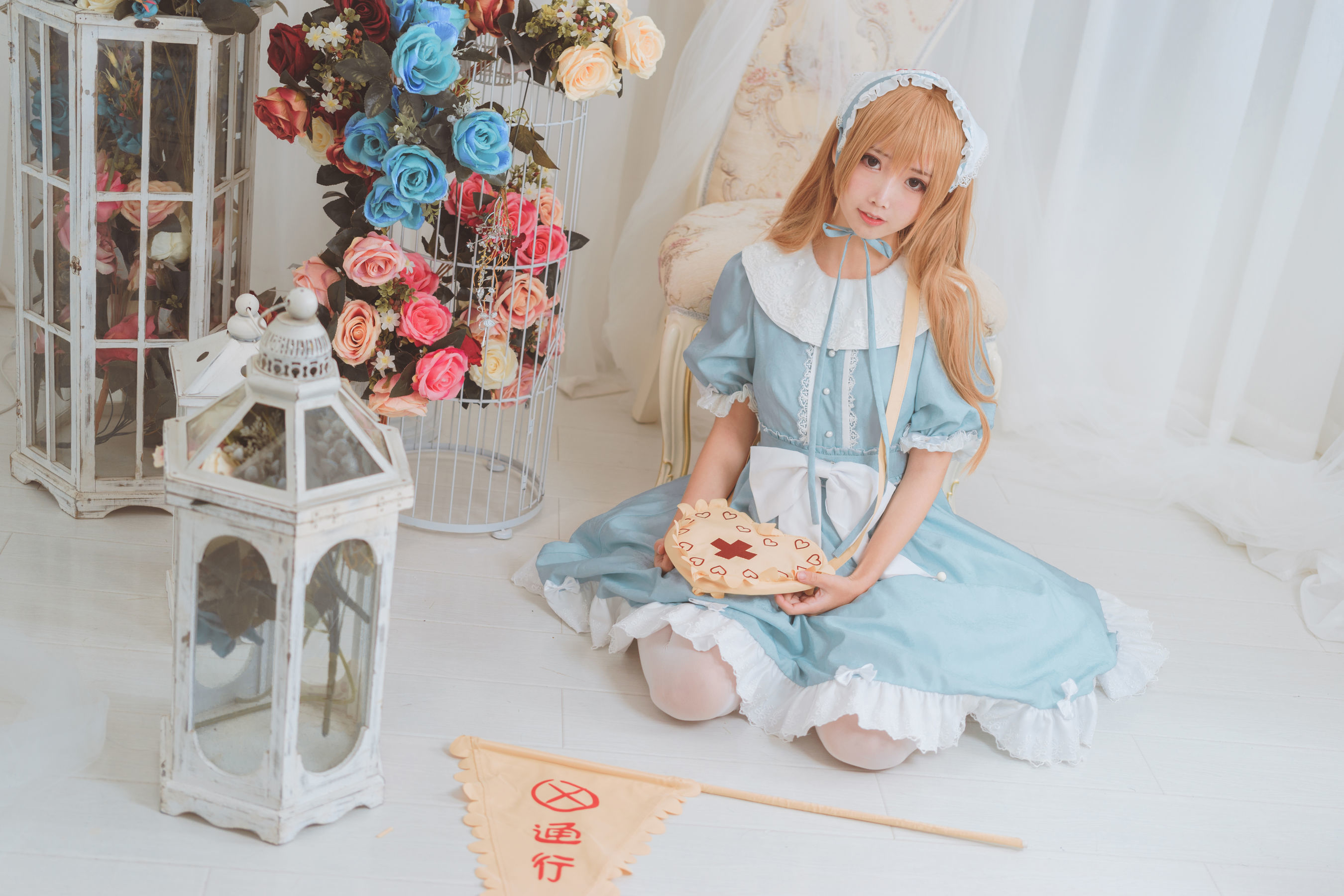[萝莉COS] 面饼仙儿 – 血小板lolita-蕾丝百合网-美图分享,Cosplay美图,私房写真,套图下载