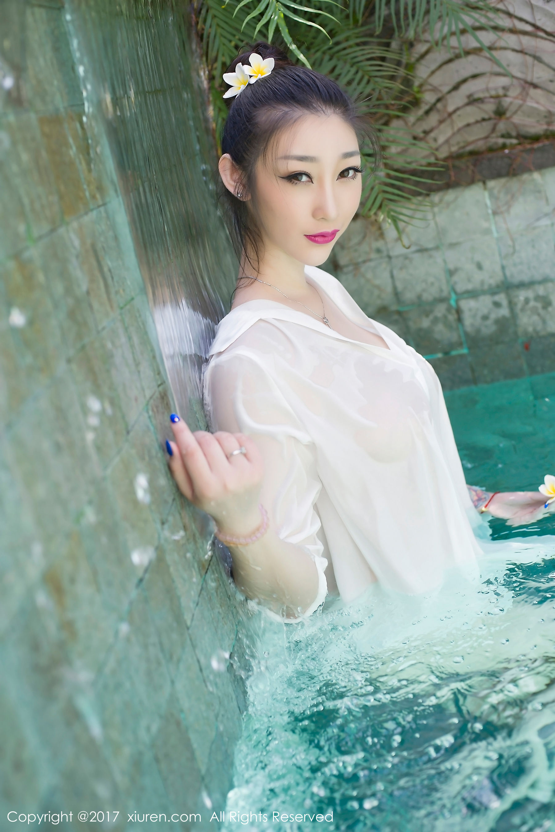 妲己_Toxic《衬衫湿身 泡泡浴》 [秀人网XIUREN] No.781-蕾丝百合网-美图分享,Cosplay美图,私房写真,套图下载