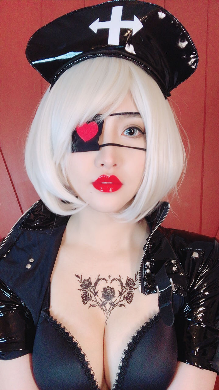 [福利COS] MisswarmJ – Nurse 2B phone contents-秀臀网-高品质图集网