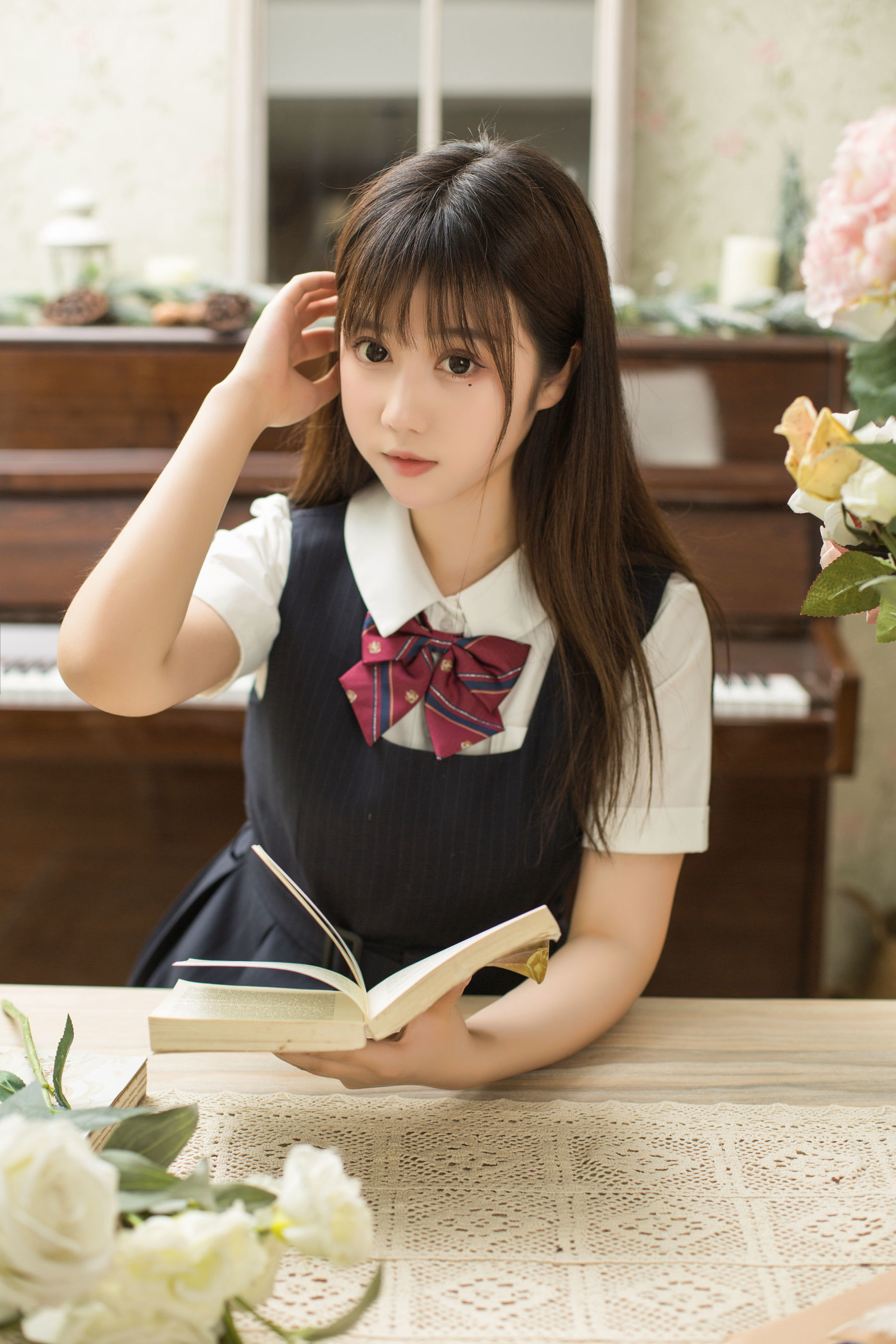 图片[4]-[喵糖映画] VOL.004 镜酱 文静学妹-蕾丝百合网-美图分享,Cosplay美图,私房写真,套图下载