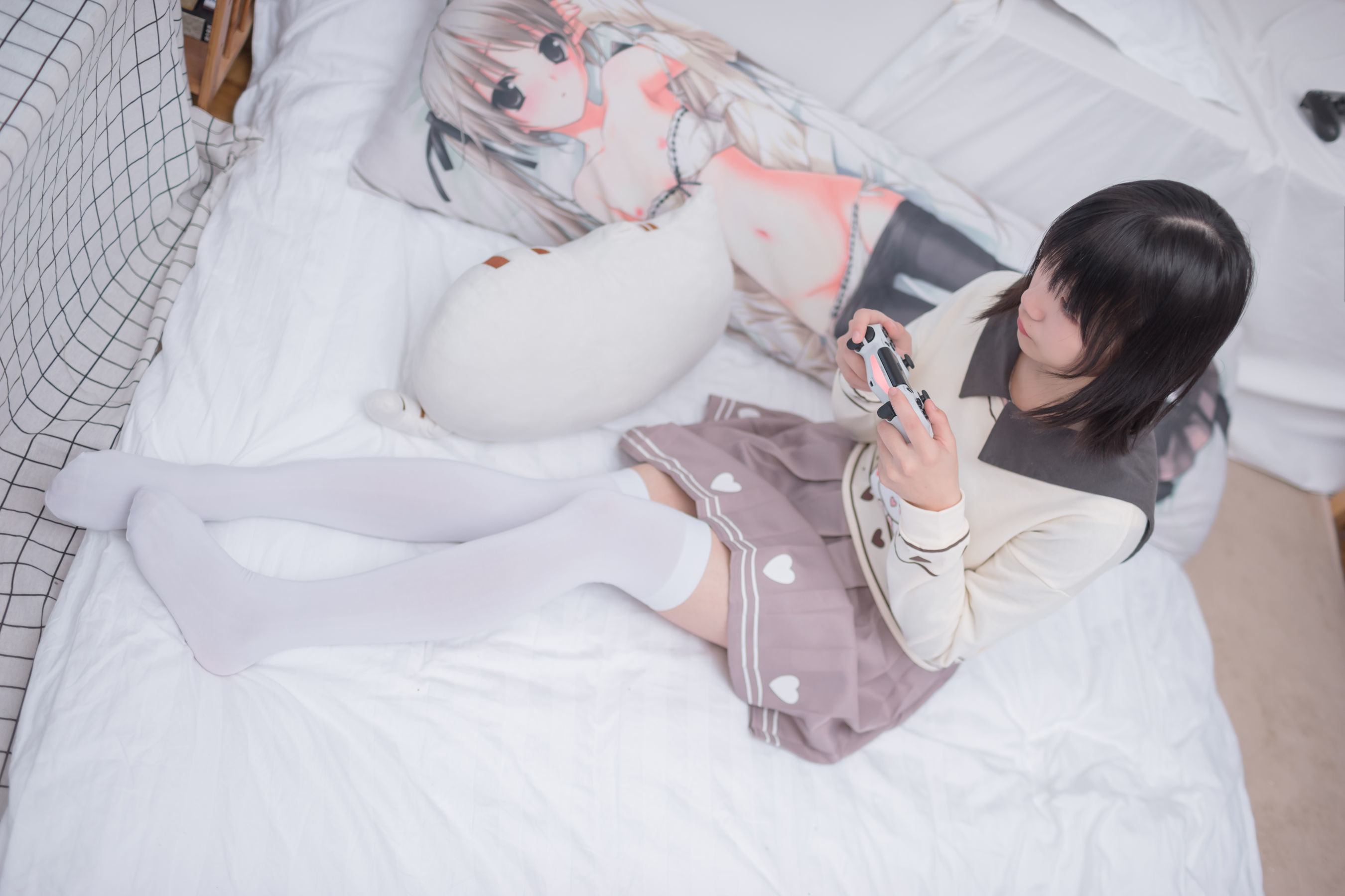 图片[5]-[轻兰映画] VOL.011 游戏少女的白丝-蕾丝百合网-美图分享,Cosplay美图,私房写真,套图下载