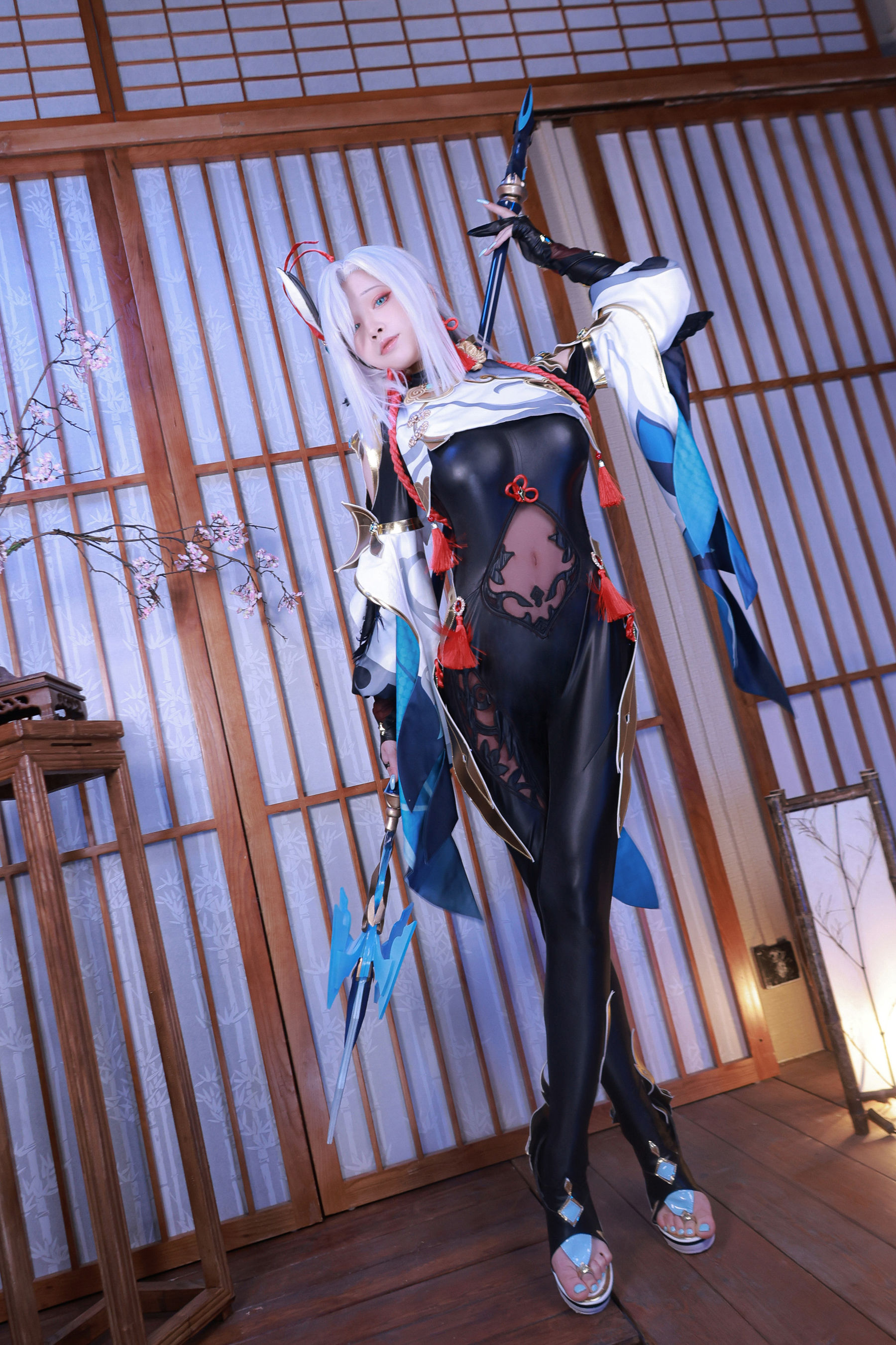 [福利COS] 动漫博主水淼aqua – 原神 申鹤-秀臀网-高品质图集网