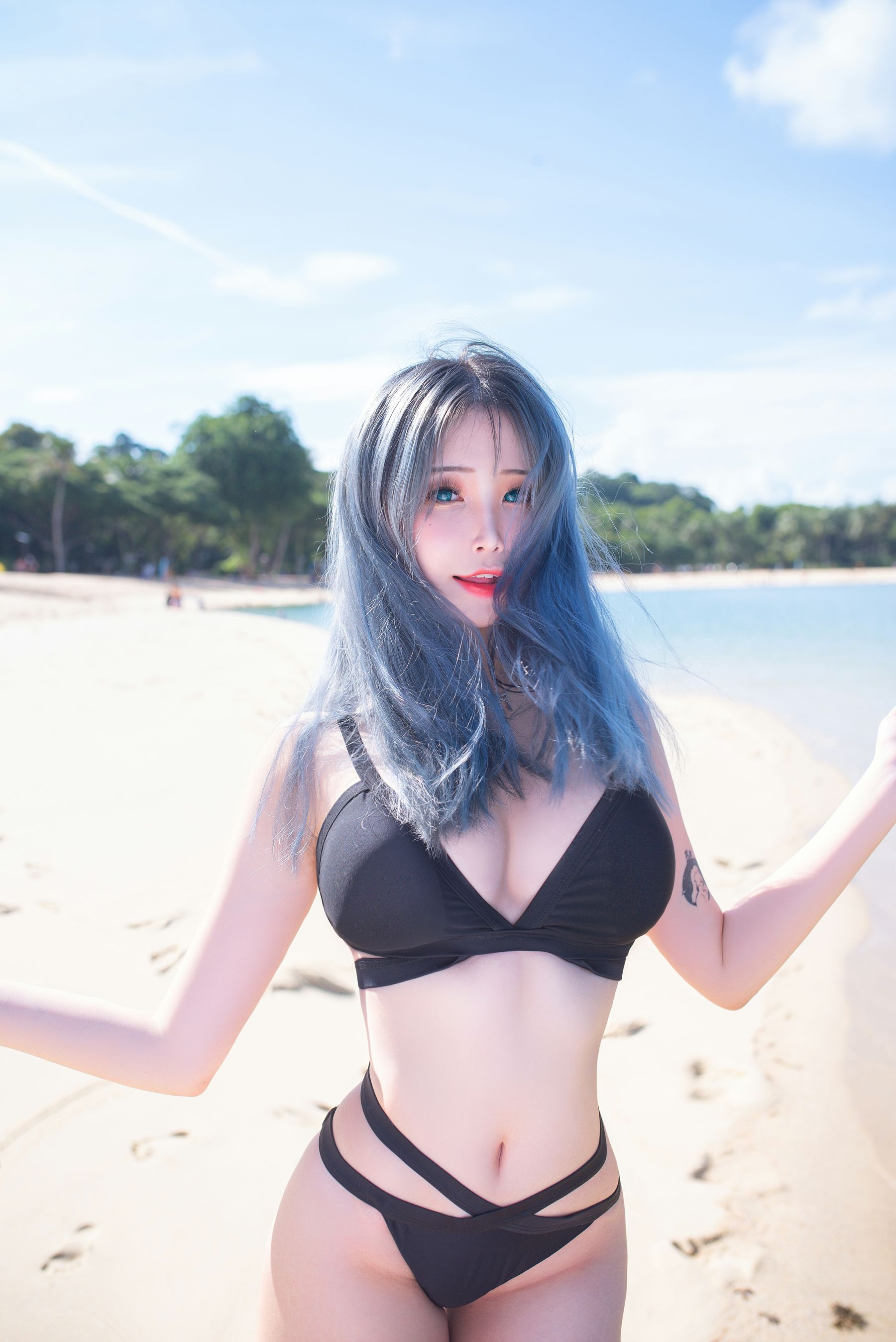 [网红COSER写真] 花リリ(Plant Lily) – Beach lily-秀臀网-高品质图集网