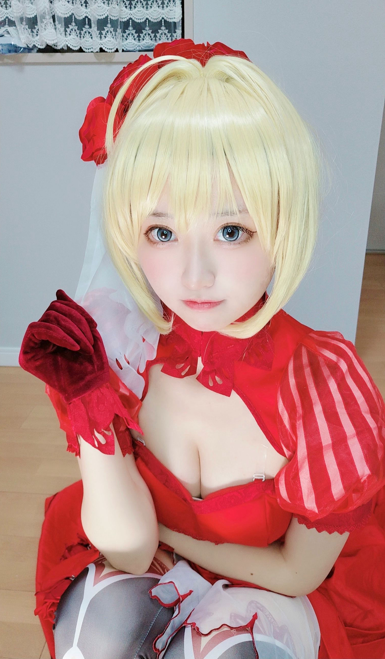 [福利COS] 千阳(ちよ) – 尼禄红礼服-秀臀网-高品质图集网