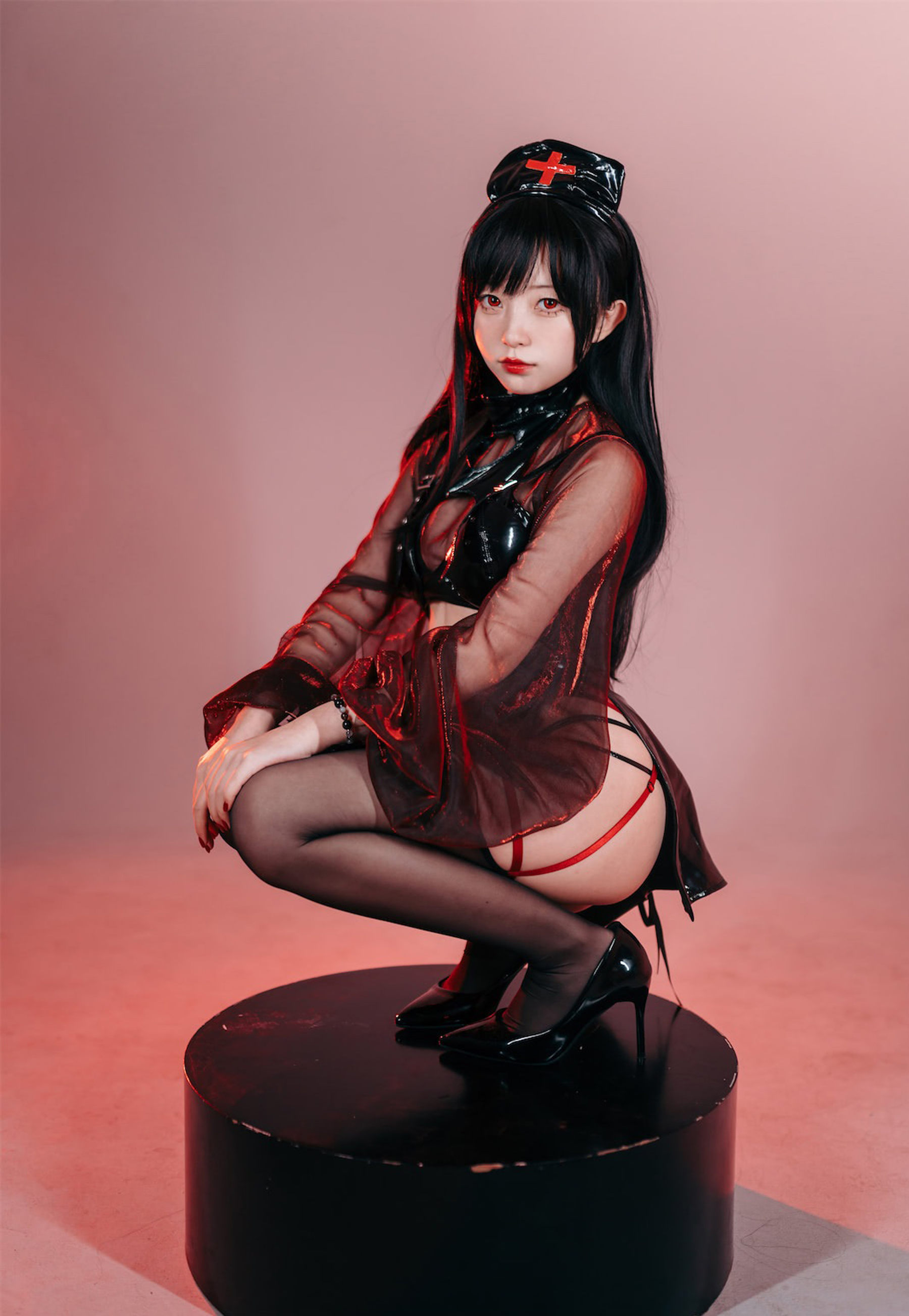 图片[4]-花铃 – 猩红护士-蕾丝百合网-美图分享,Cosplay美图,私房写真,套图下载