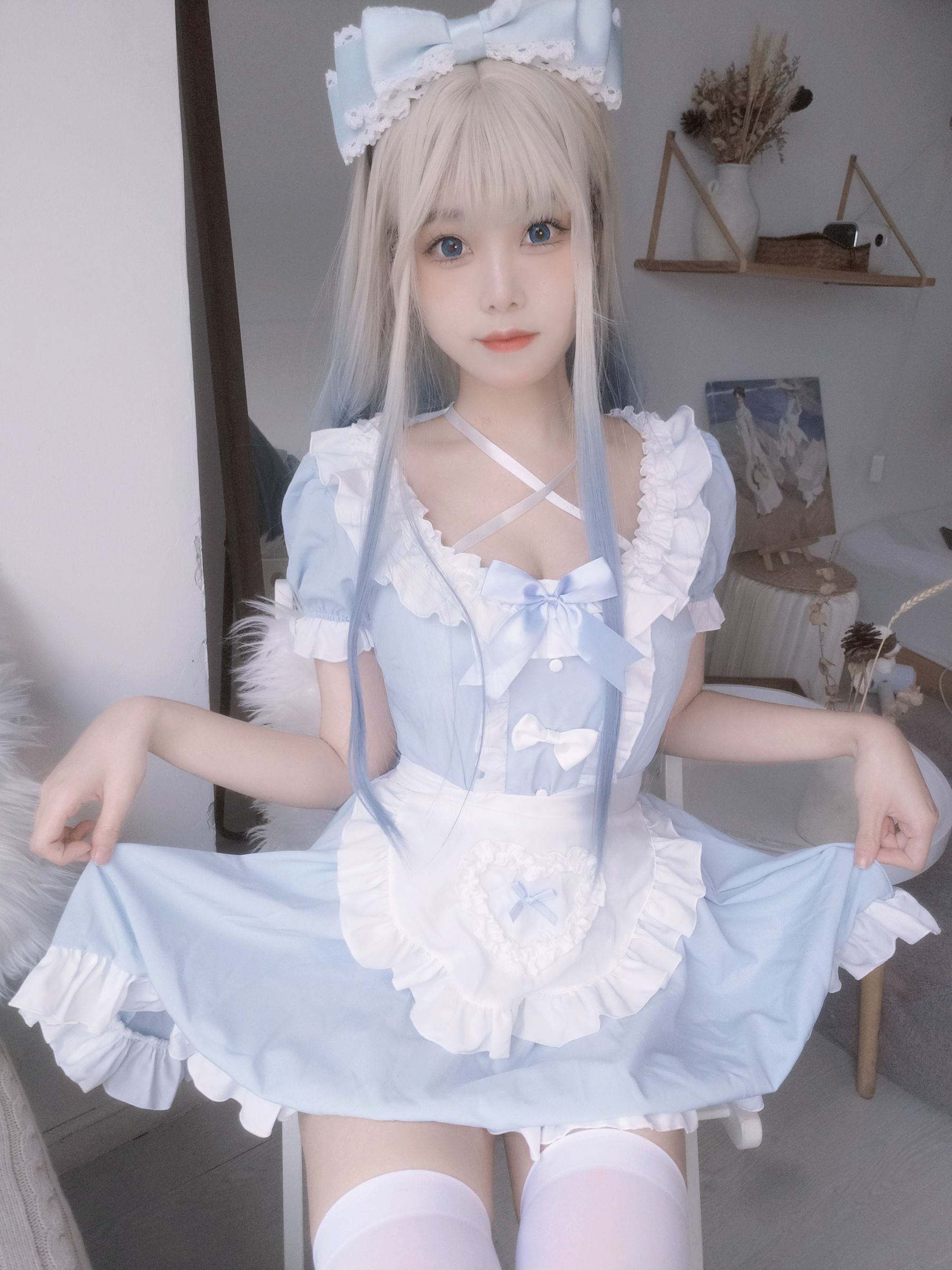 [网红COSER] 萌系小姐姐蜜汁猫裘 – 蓝女仆-秀臀网-高品质图集网