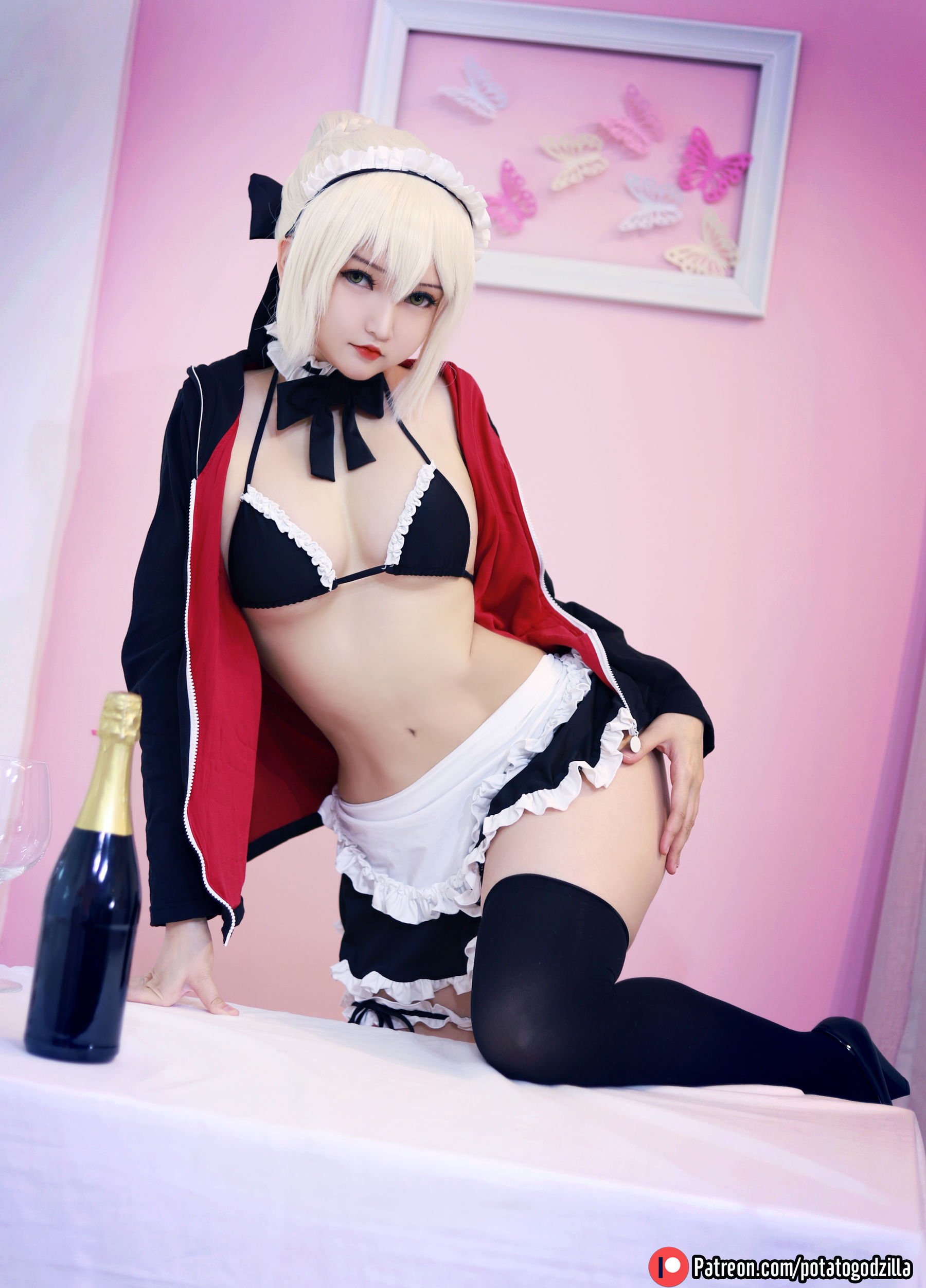 [网红COSER写真] Coser小姐姐Potato Godzilla – Saber Alter Maid-秀臀网-高品质图集网