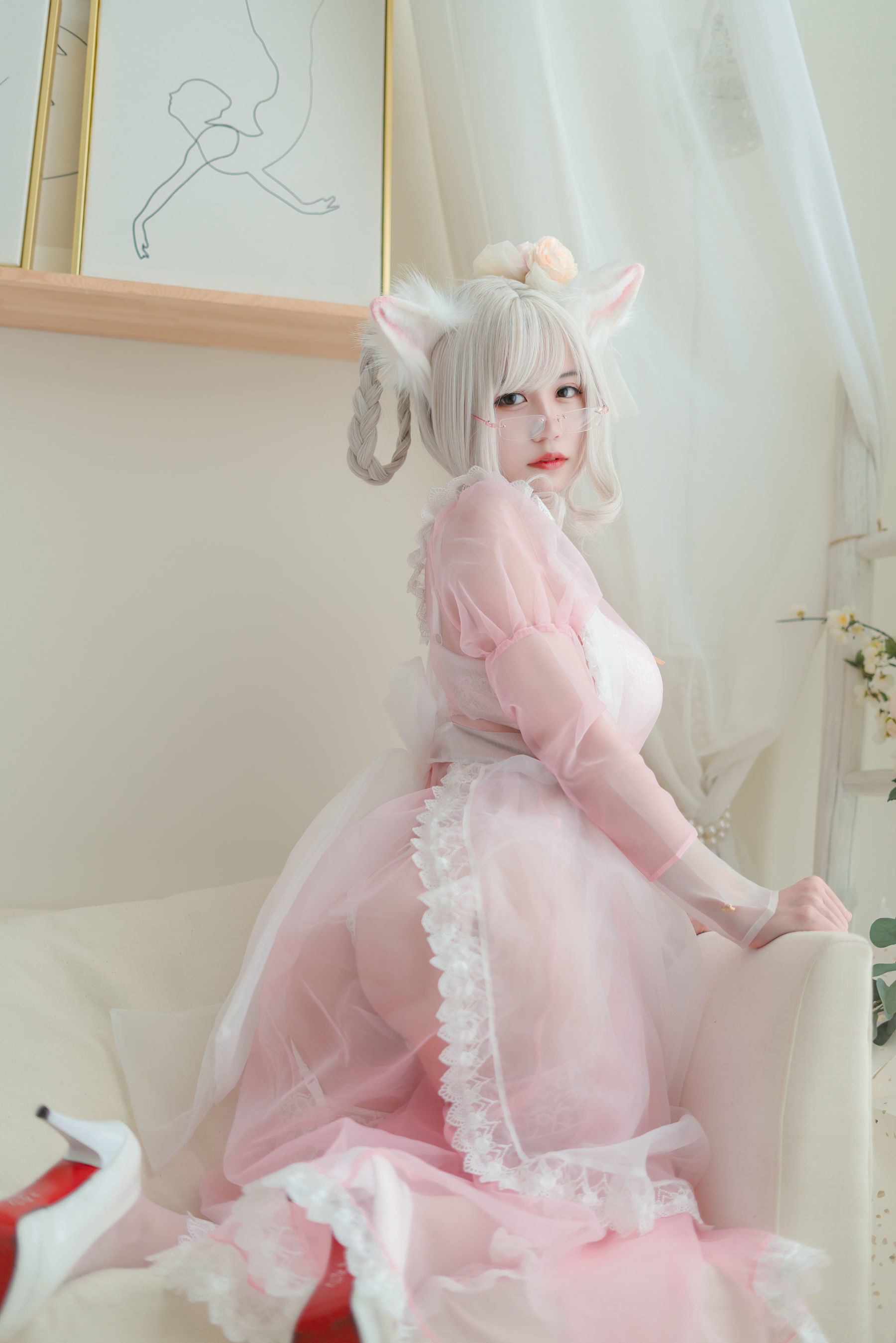 [网红COSER] 动漫博主小仓千代w – 透明粉色女仆-秀臀网-高品质图集网