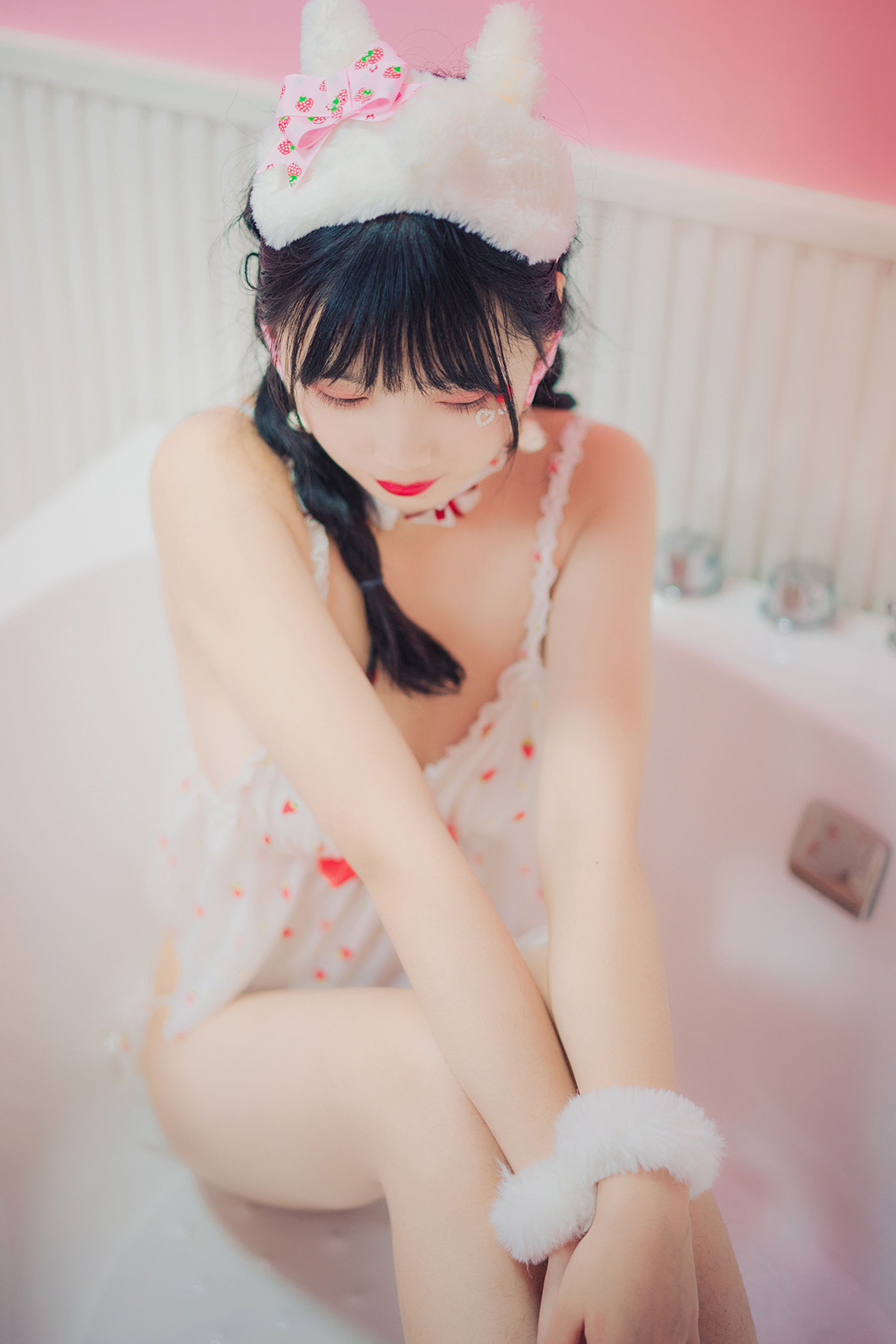 图片[3]-[喵糖映画] VOL.252 草莓妹妹-蕾丝百合网-美图分享,Cosplay美图,私房写真,套图下载