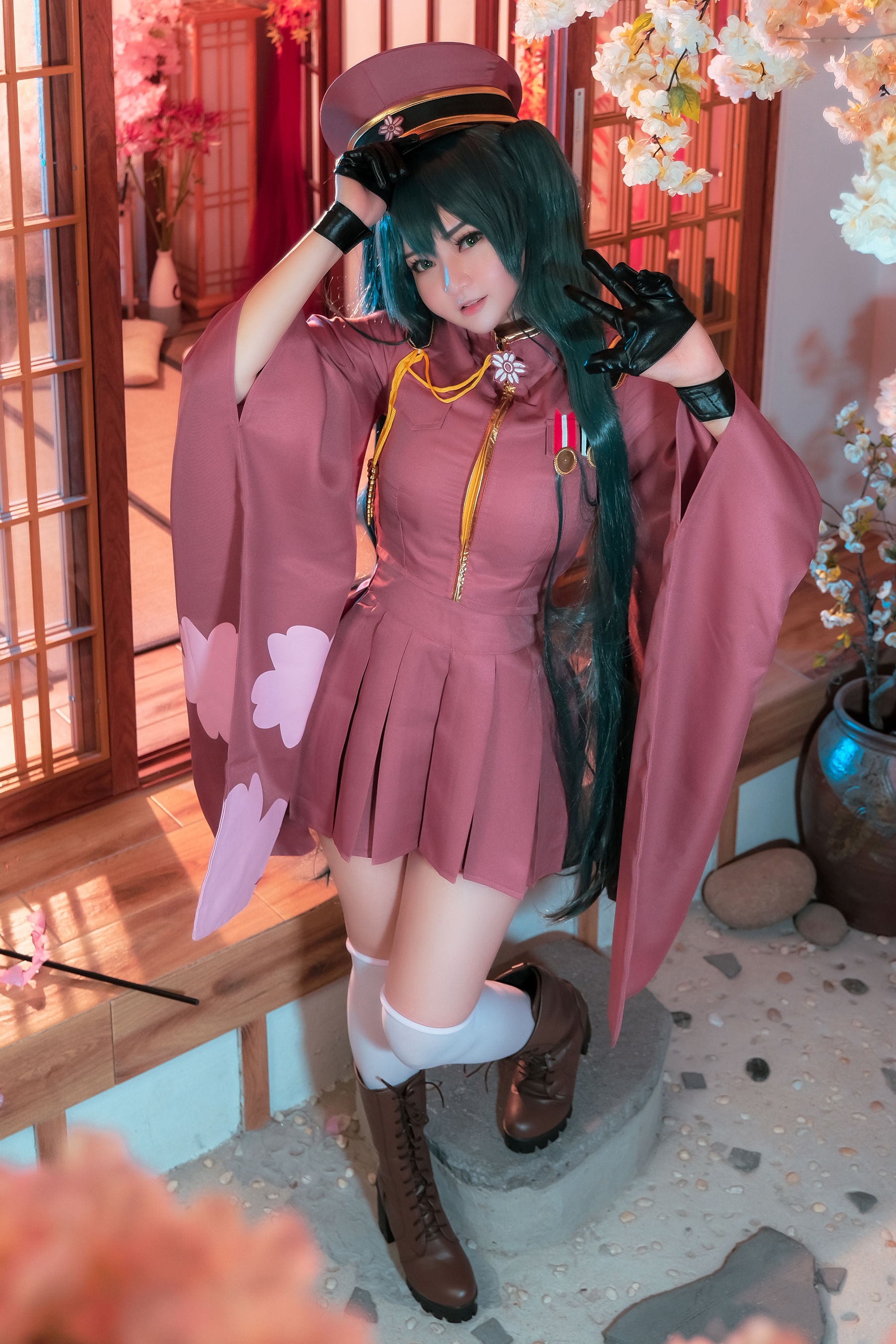 [网红COSER写真] Coser小姐姐Potato Godzilla – Miku Senbonzakura-秀臀网-高品质图集网