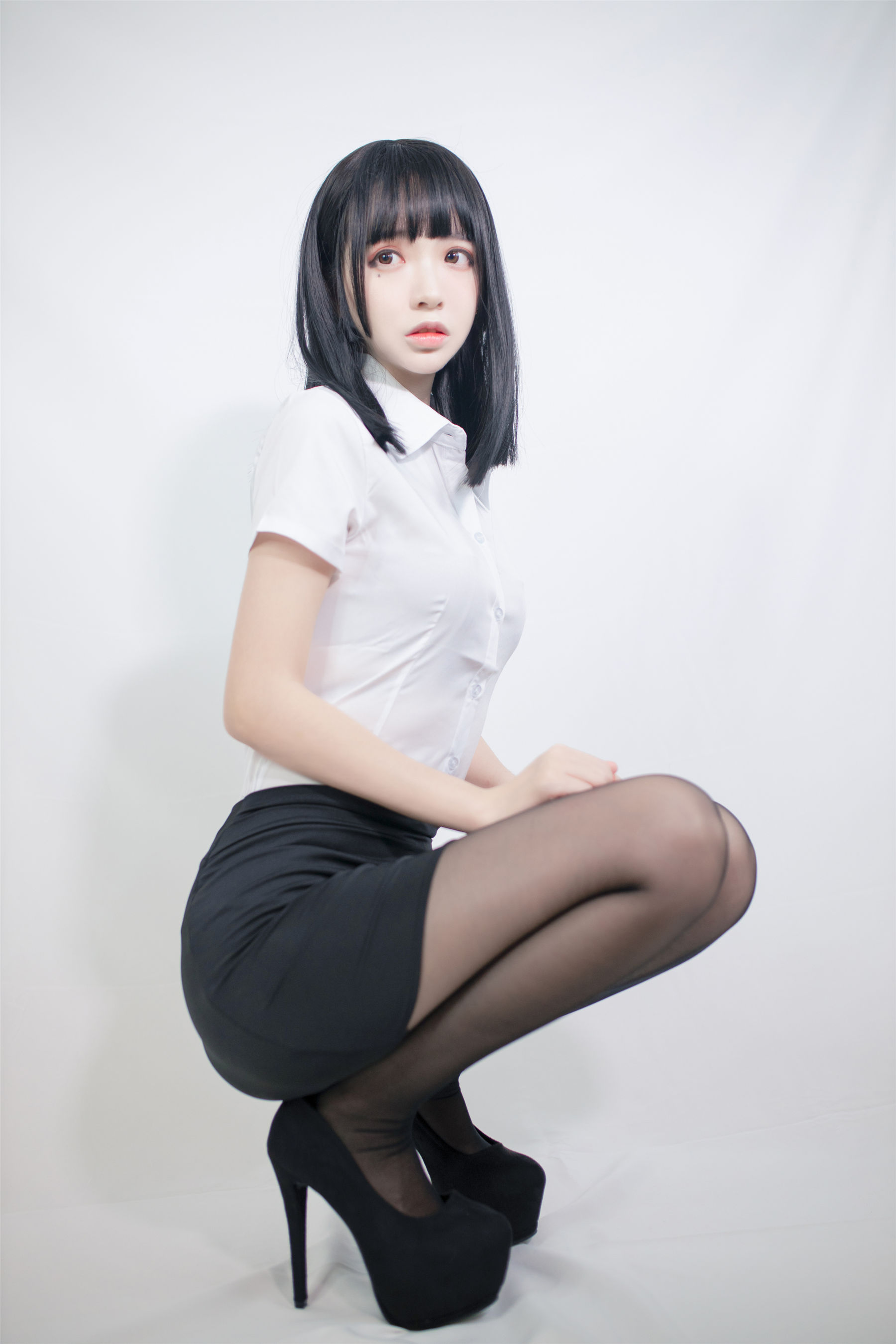 [COS福利] 疯猫ss – OL制服-秀臀网-高品质图集网