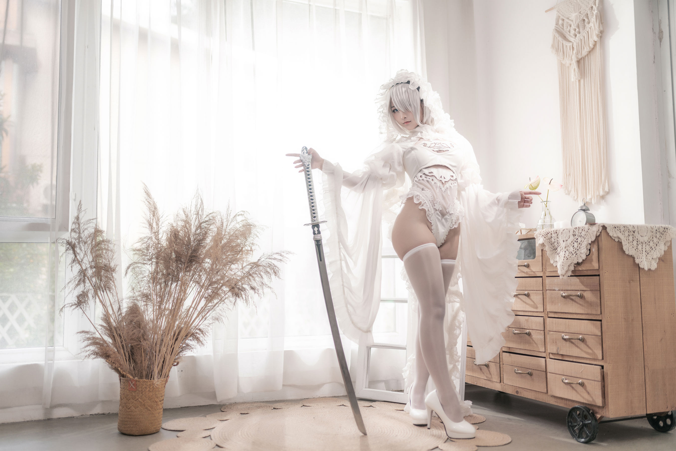 [Cosplay] 动漫博主蠢沫沫 – 尼尔纪元 白花嫁-秀臀网-高品质图集网