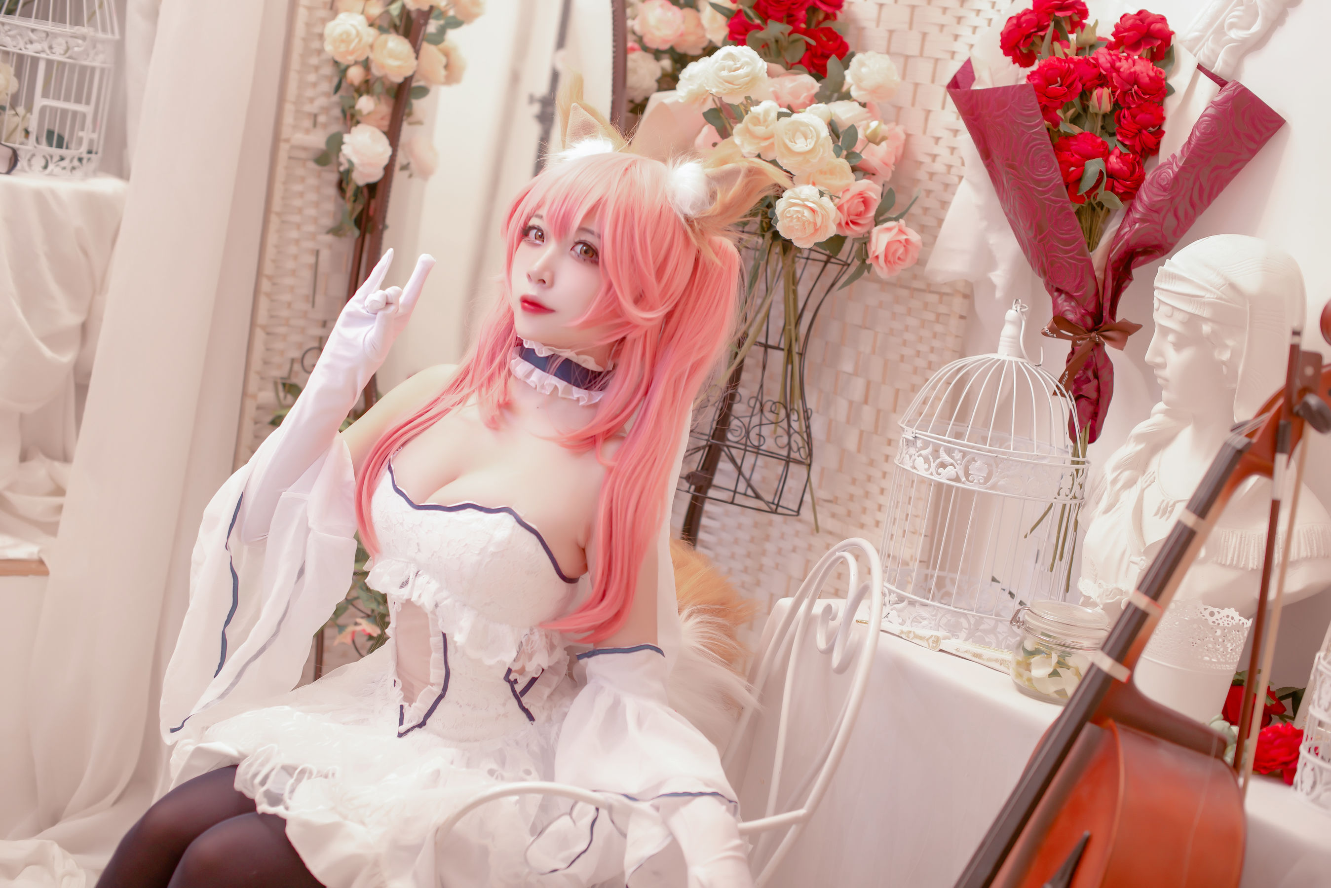 [福利COS] 人气Coser二佐Nisa – fate玉藻前婚纱-秀臀网-高品质图集网
