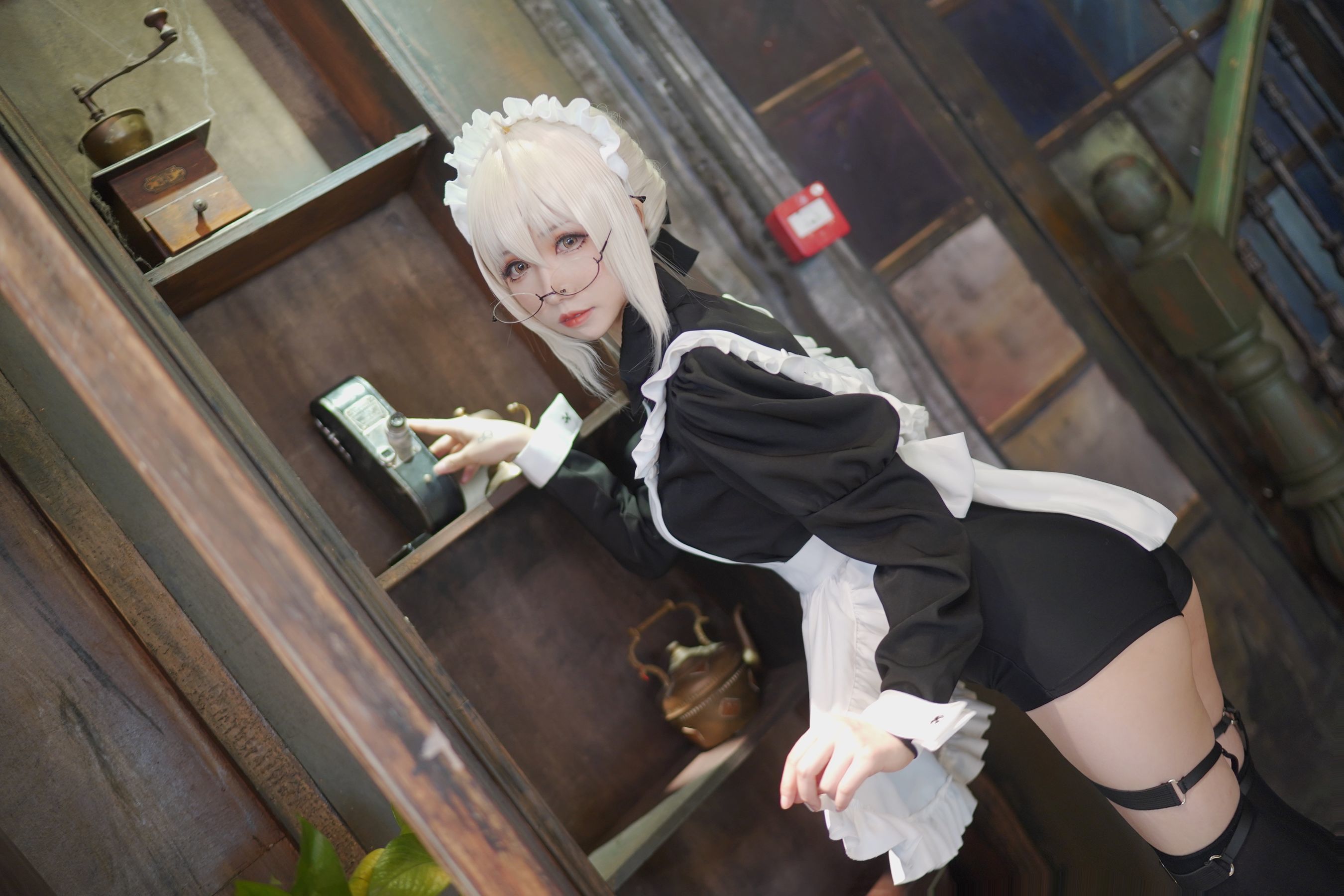 [网红COSER] Coser衣衣 – X・Alter-秀臀网-高品质图集网