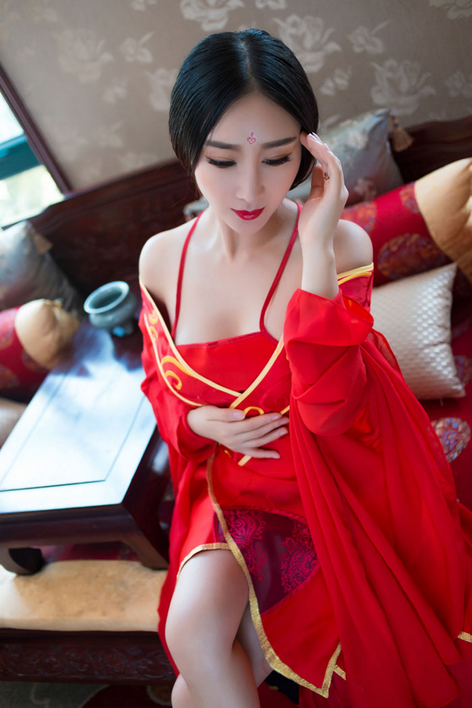 邹晶晶《花千骨 ? 魔化》COS [秀人网XiuRen] No.382-秀臀网-高品质图集网