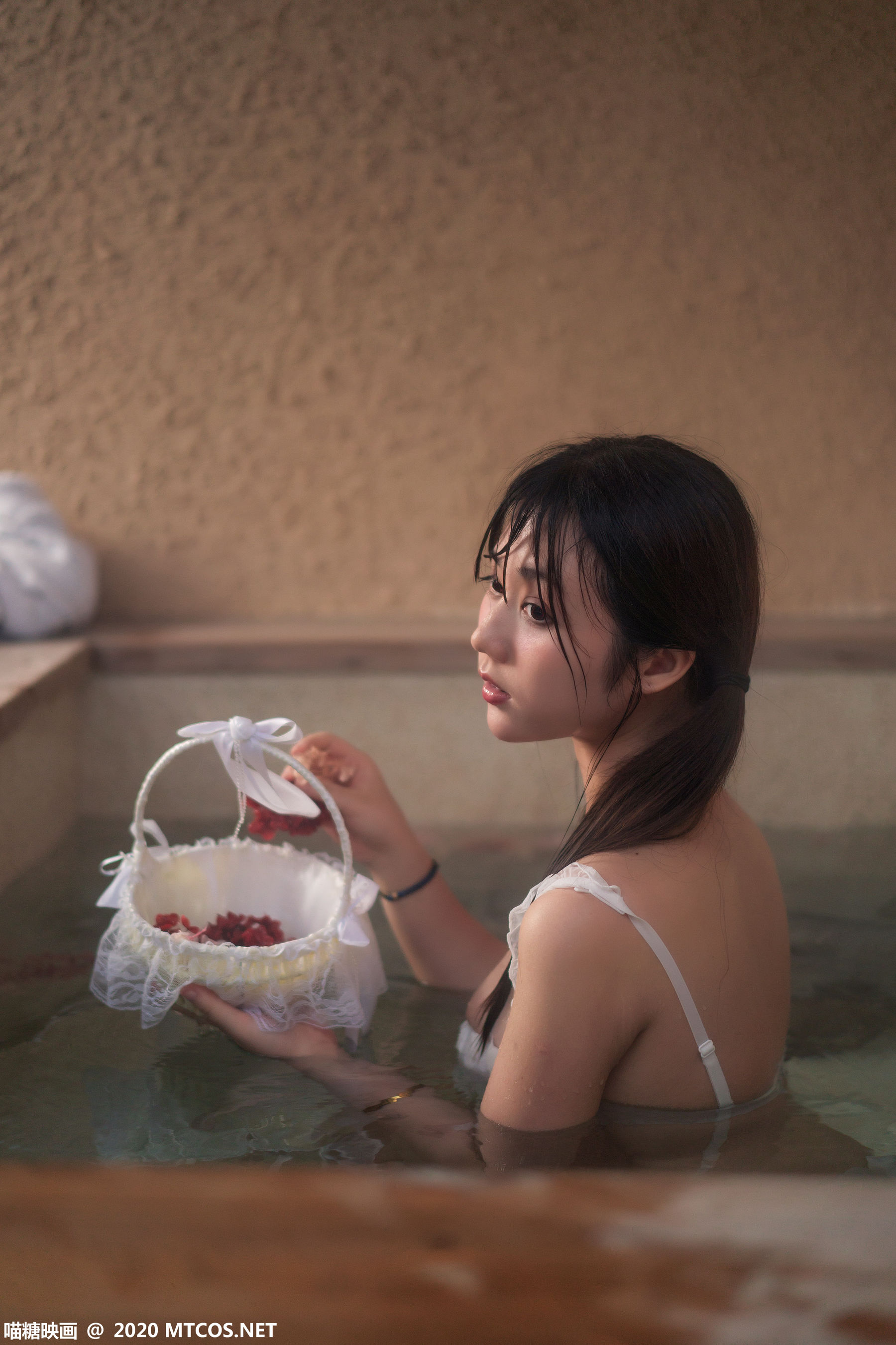 图片[9]-[喵糖映画] VOL.279 镜酱 夏日温泉-秀臀网-高品质图集网