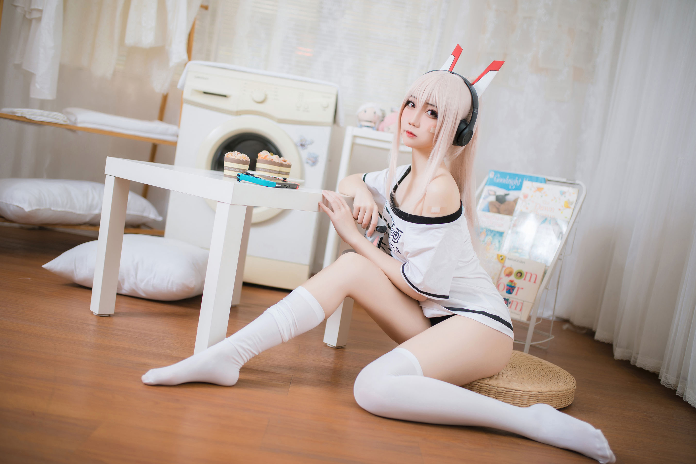 [福利COS] 焖焖碳 – 绫波 宅版本-秀臀网-高品质图集网