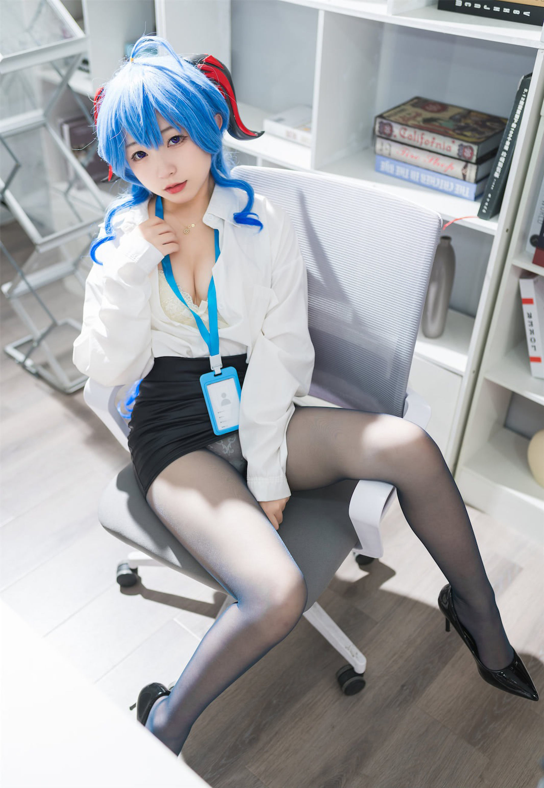 图片[2]-花铃 – 甘雨秘书OL-蕾丝百合网-美图分享,Cosplay美图,私房写真,套图下载