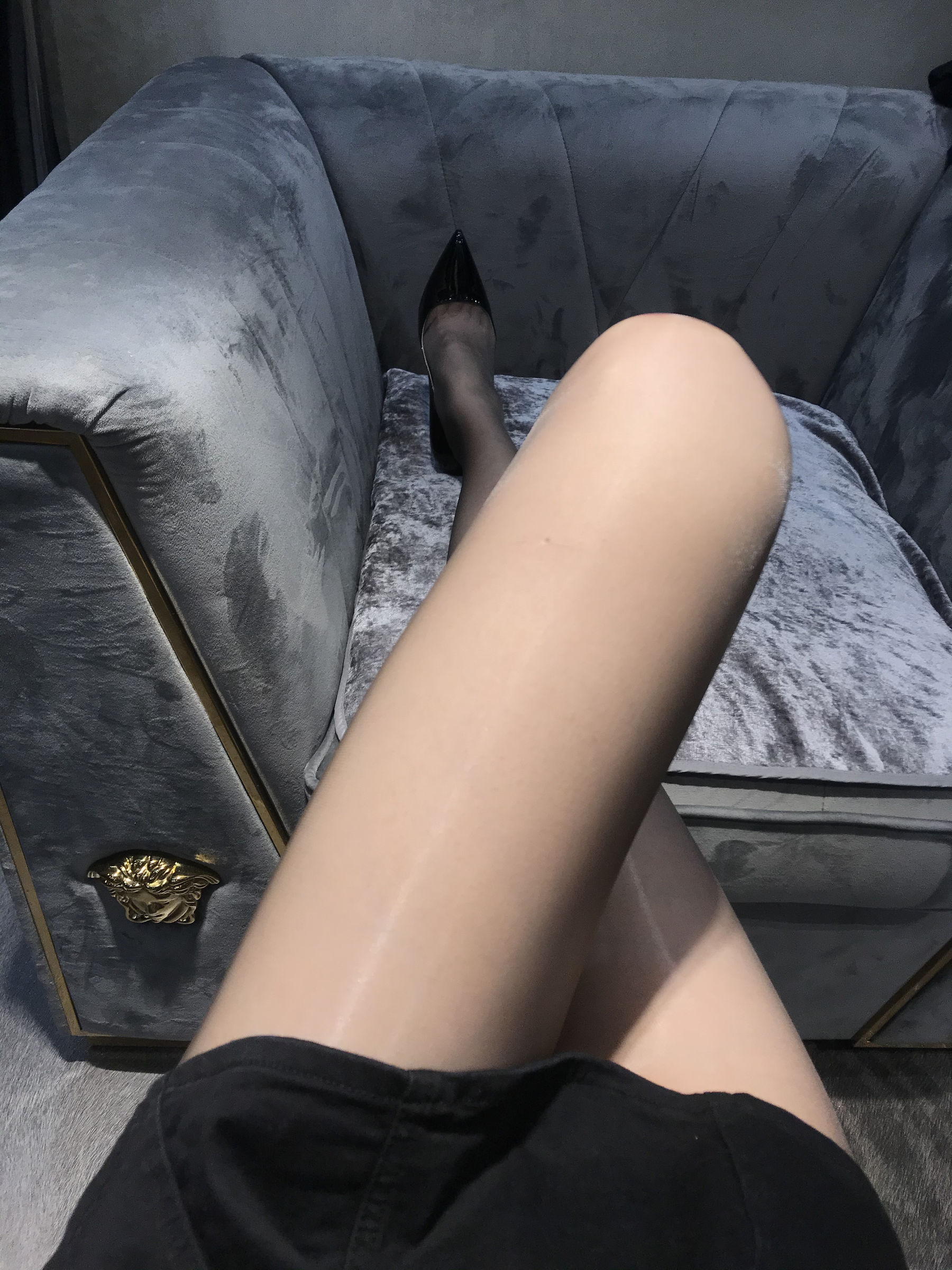 [福利COS] 丝足博主麋鹿_Monroe 2020.06.02 灰亮丝-秀臀网-高品质图集网