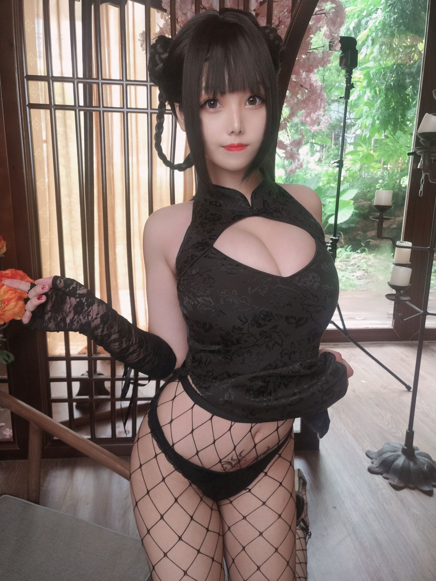 [网红COSER] 萌系小姐姐蜜汁猫裘 – 皮衣舞娘-秀臀网-高品质图集网