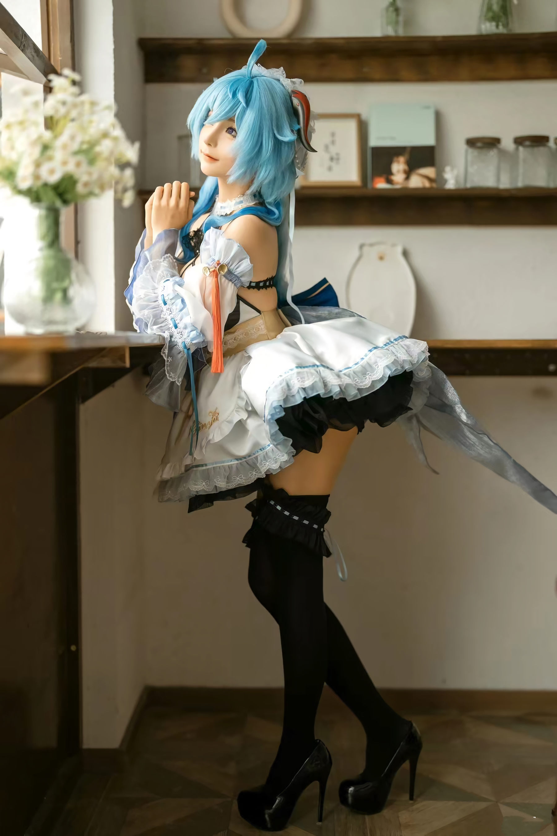 动漫博主蠢沫沫 – 甘雨女仆-蕾丝百合网-美图分享,Cosplay美图,私房写真,套图下载