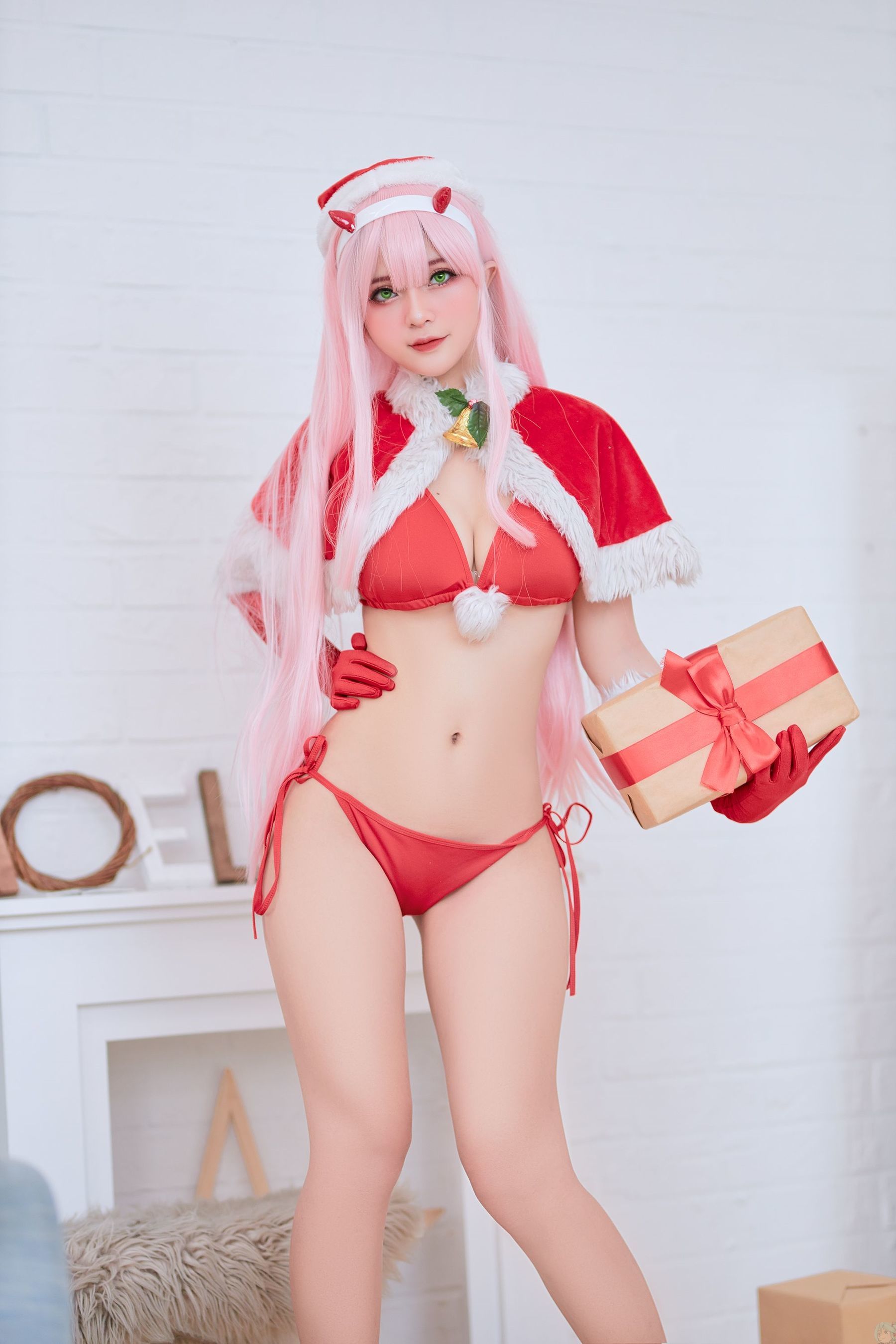 [COS福利] Azami – Zero Two X-Mas-秀臀网-高品质图集网