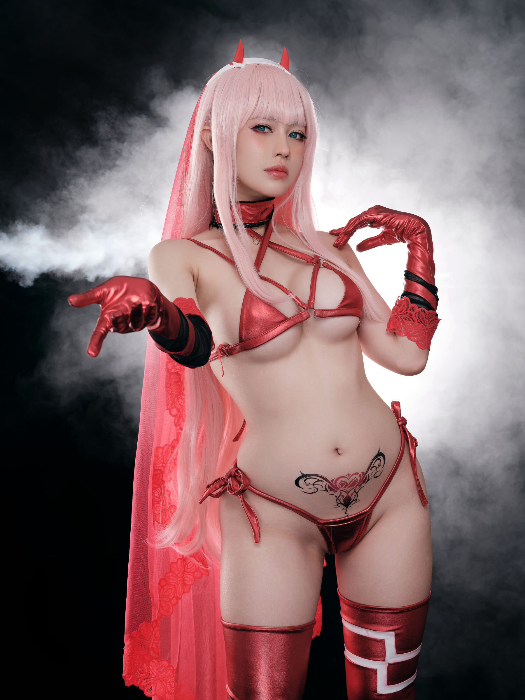 [福利COS] PingPing – Zero Two-秀臀网-高品质图集网