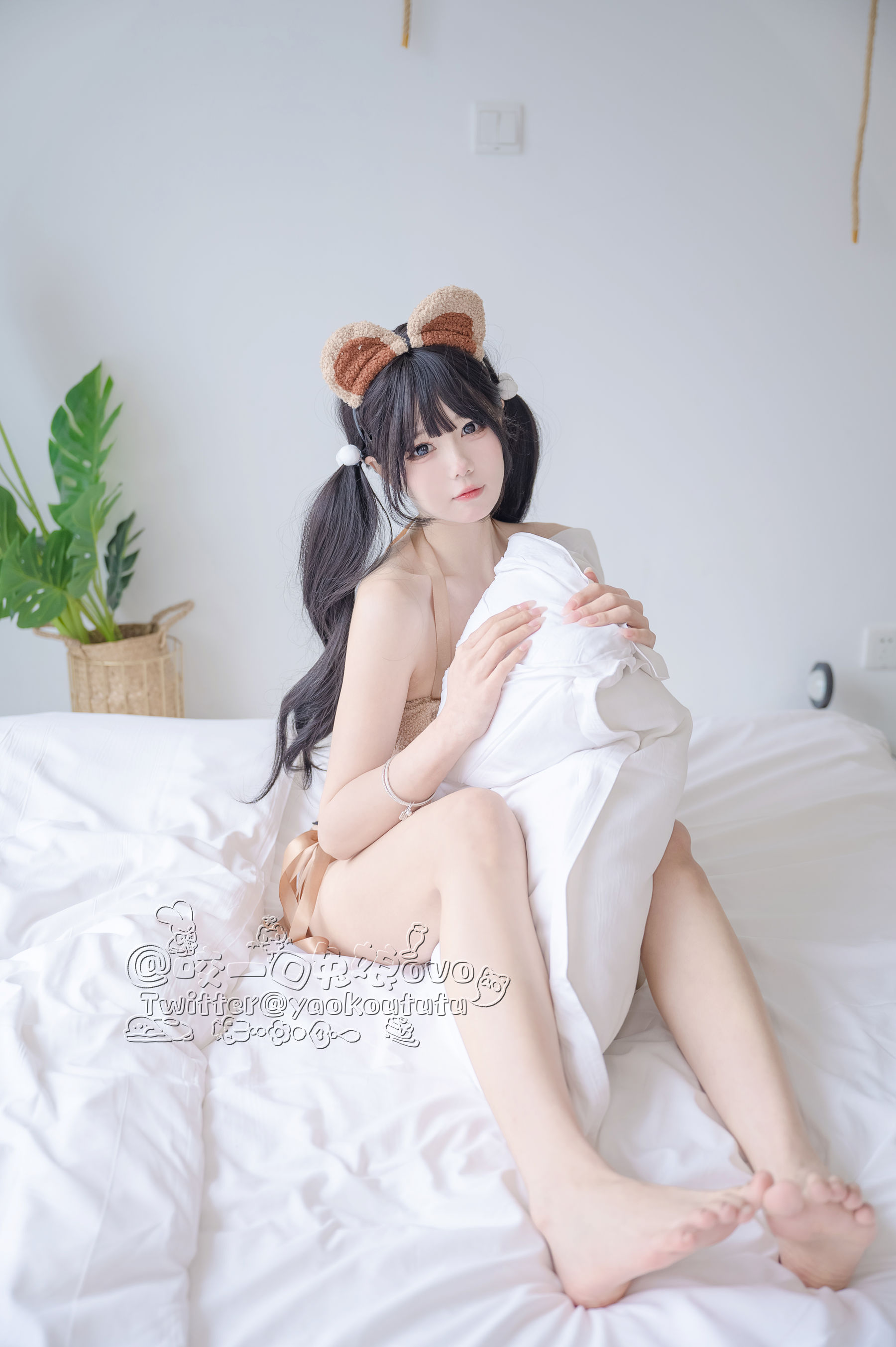 [福利COS] 咬一口兔娘 – 小熊睡衣-秀臀网-高品质图集网