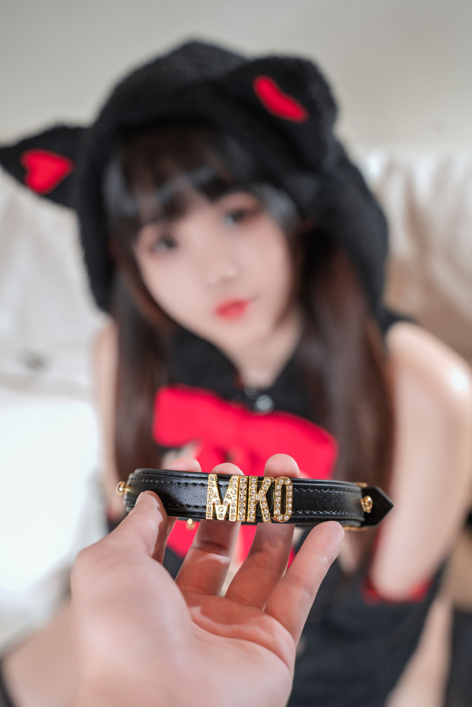 [福利COS] miko酱ww – 礼物猫猫-秀臀网-高品质图集网