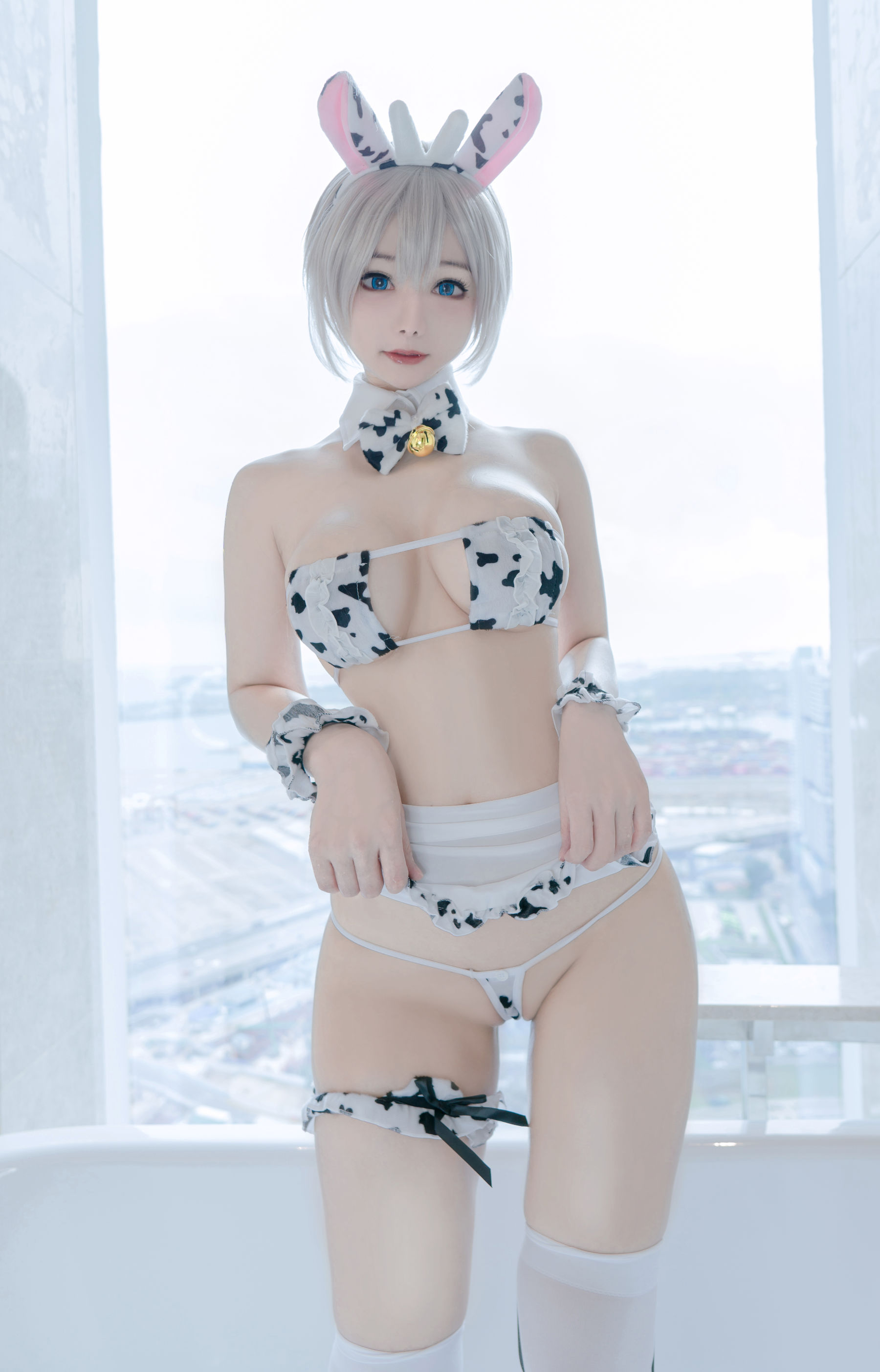 Kitkat Cosplay – 2023.02.21 Uzaki Cow Maid-秀臀网-高品质图集网