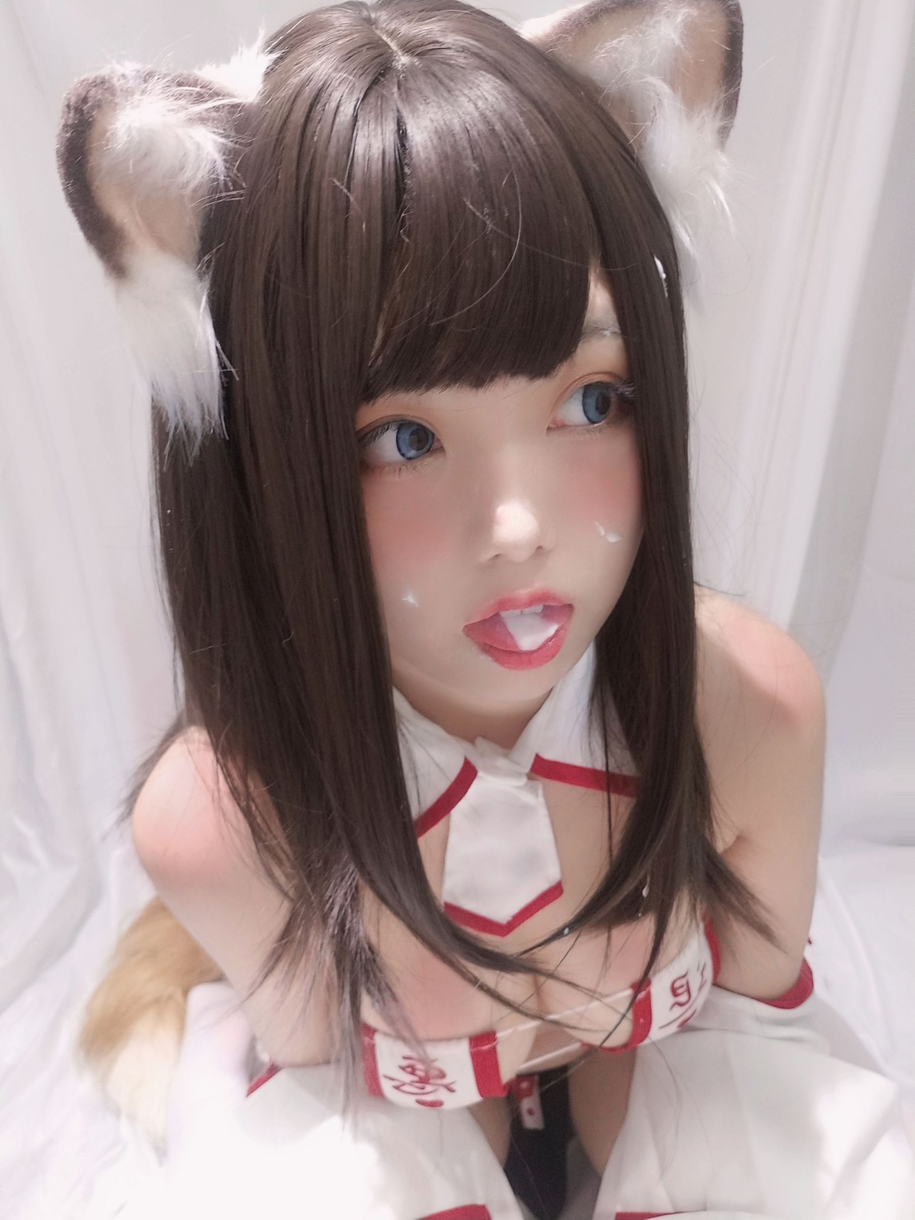 [Cosplay写真] 萌系小姐姐蜜汁猫裘 – 巫女小狐狸-秀臀网-高品质图集网