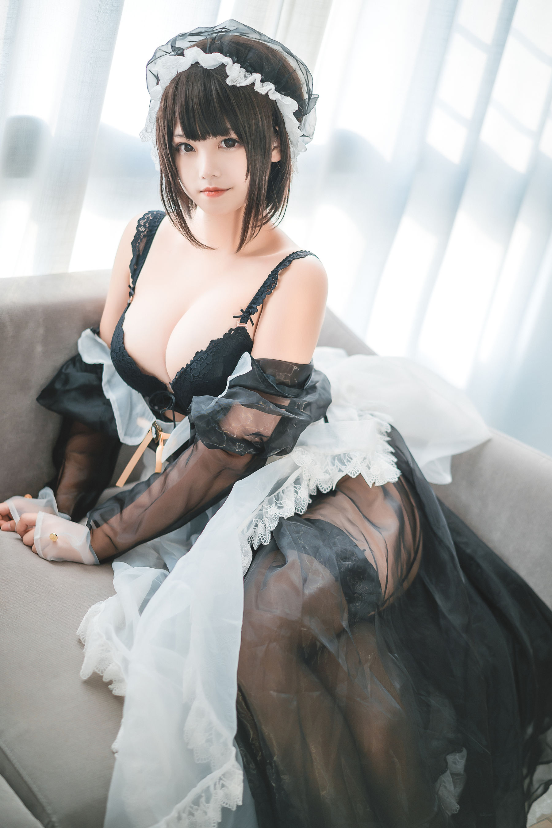萌系小姐姐蜜汁猫裘 透明女仆-蕾丝百合网-美图分享,Cosplay美图,私房写真,套图下载