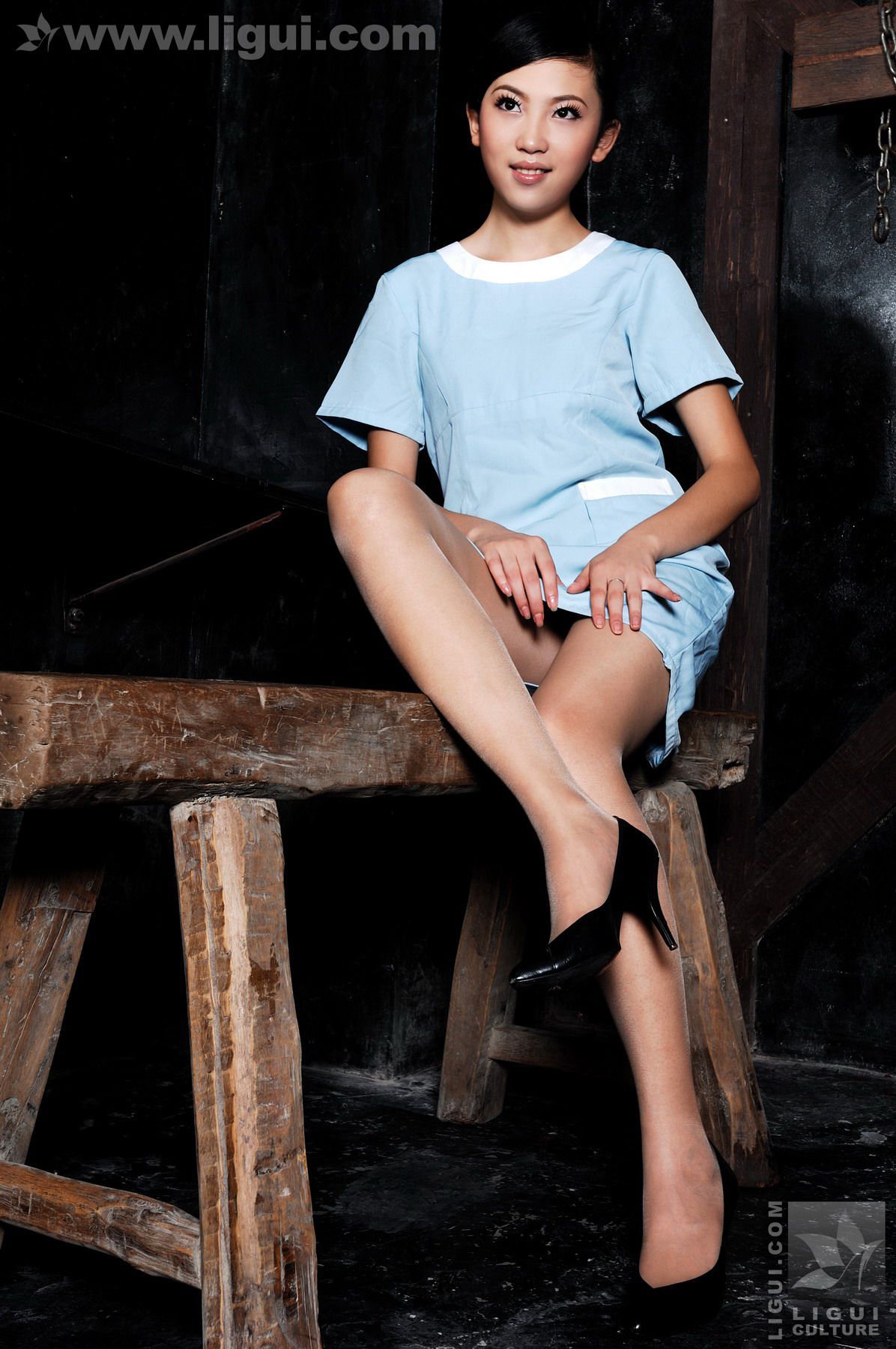 图片[2]-Model 左左《捆绑中的缠绵诱惑》 [丽柜美束LiGui] 美腿玉足写真图片-秀臀网-高品质图集网