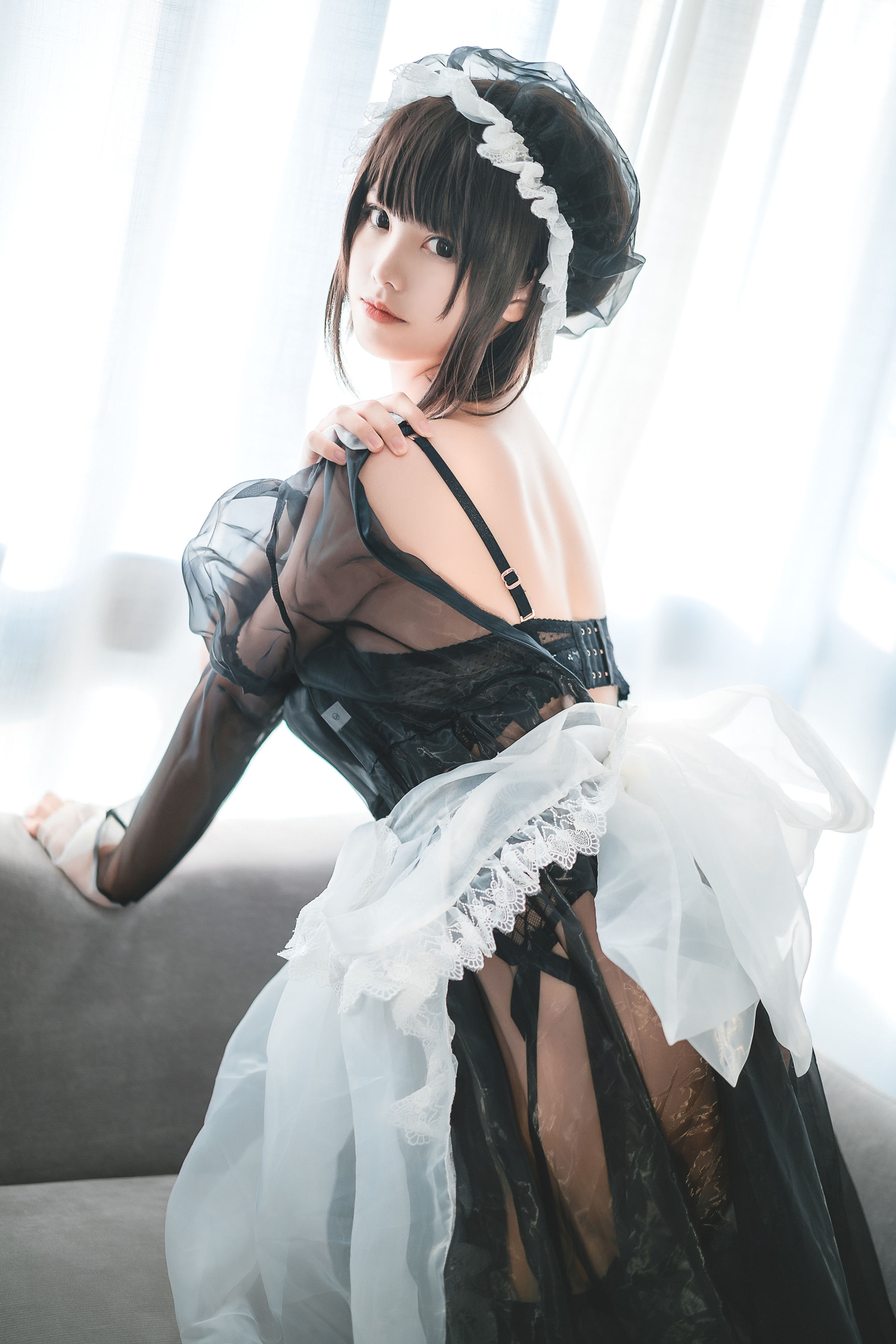 图片[2]-萌系小姐姐蜜汁猫裘 透明女仆-蕾丝百合网-美图分享,Cosplay美图,私房写真,套图下载