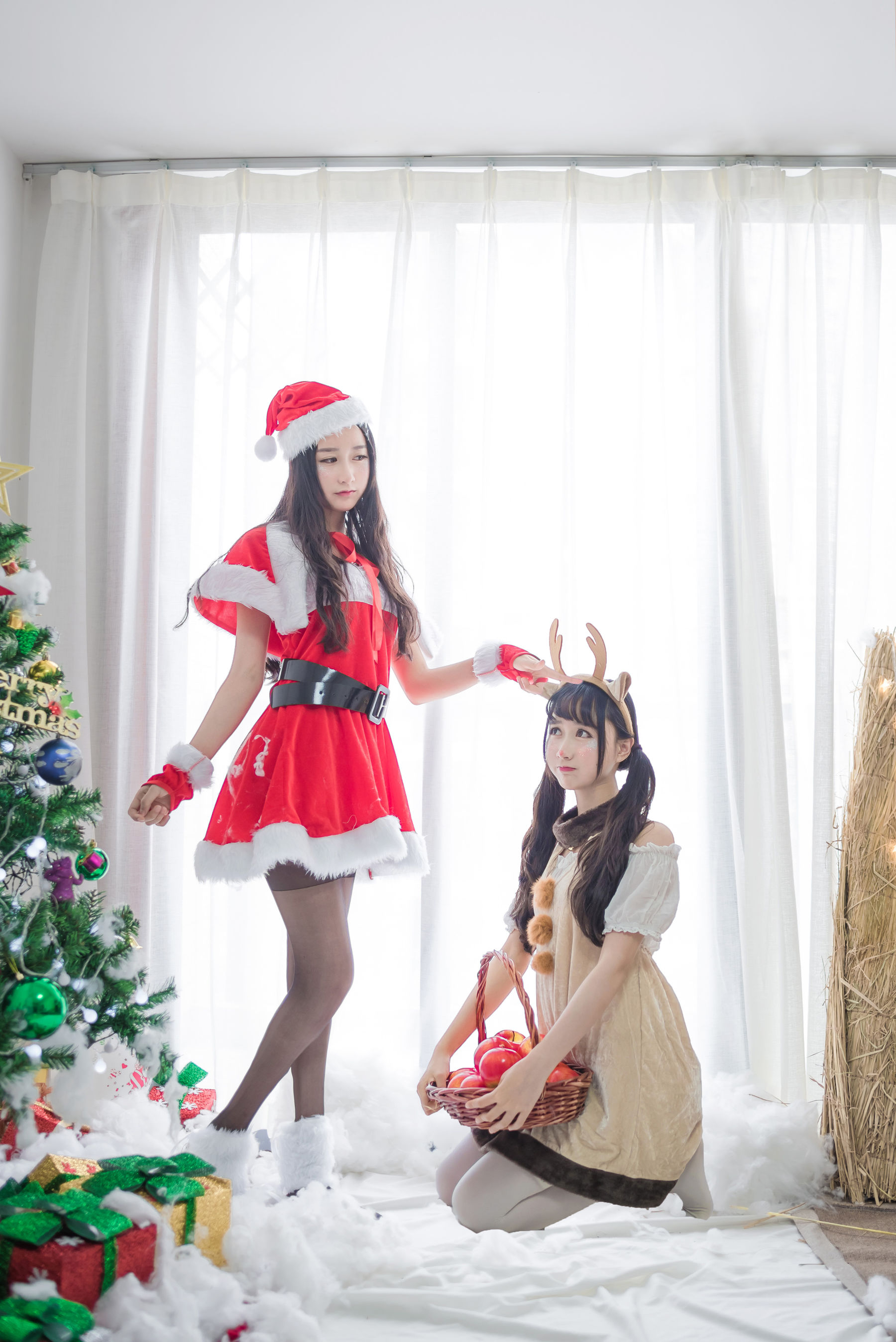 图片[4]-萌系小姐姐木绵绵OwO 圣诞老人和驯鹿酱-蕾丝百合网-美图分享,Cosplay美图,私房写真,套图下载
