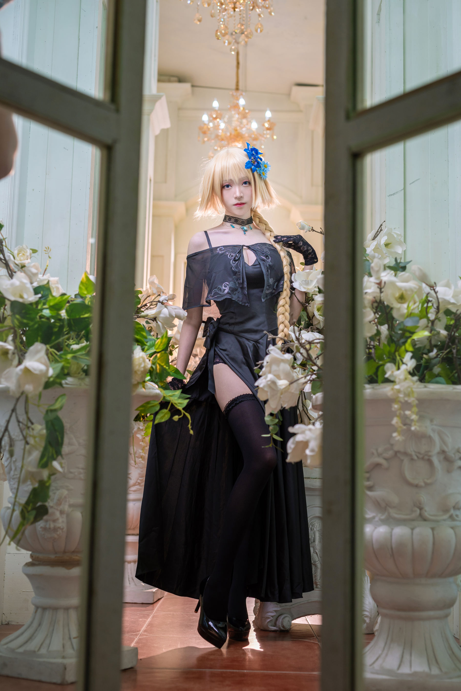 图片[2]-长腿Coser青青子Js 礼服贞德-蕾丝百合网-美图分享,Cosplay美图,私房写真,套图下载
