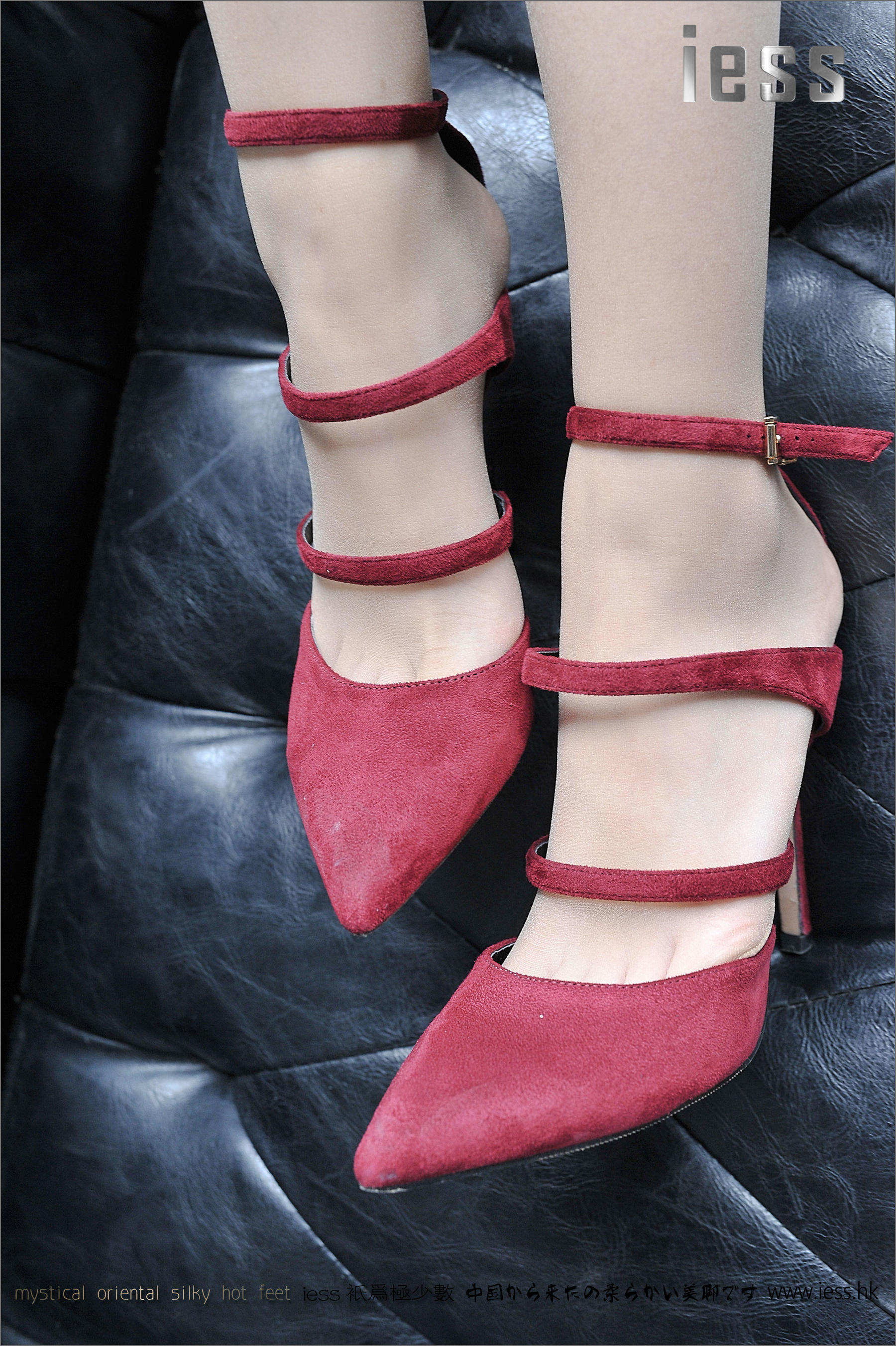 图片[8]-丝足便当038 小夕 《天上人间1-小夕丝足》[IESS异思趣向]-秀臀网-高品质图集网