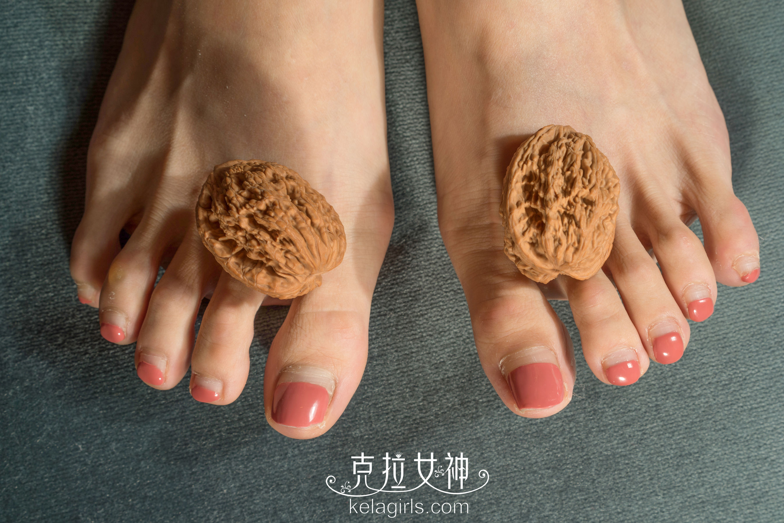 图片[8]-[克拉女神Kelagirls] 王睿《趾夹核桃》-秀臀网-高品质图集网