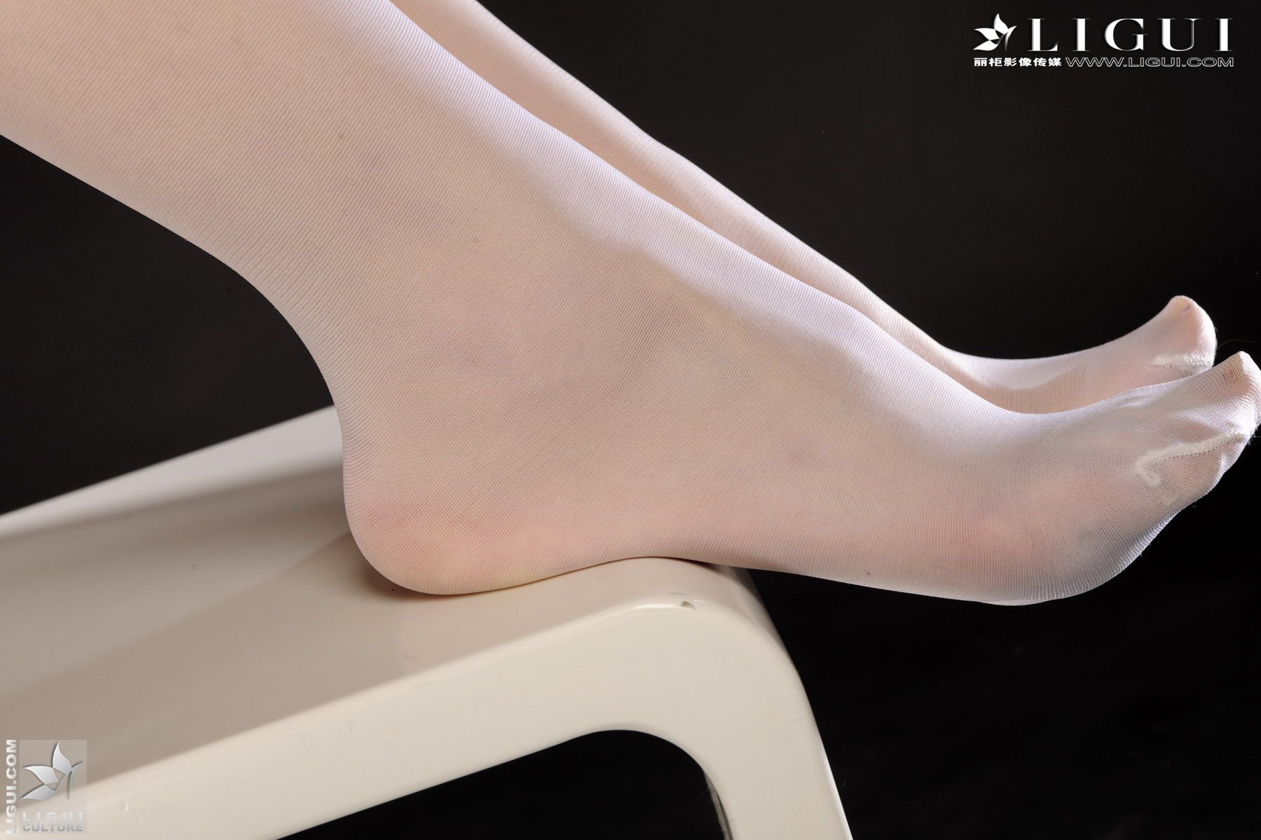 图片[7]-Model 桃子《白丝水手服》 [丽柜LiGui] 美腿玉足写真图片-ACG-二次元游戏动漫视频分享平台