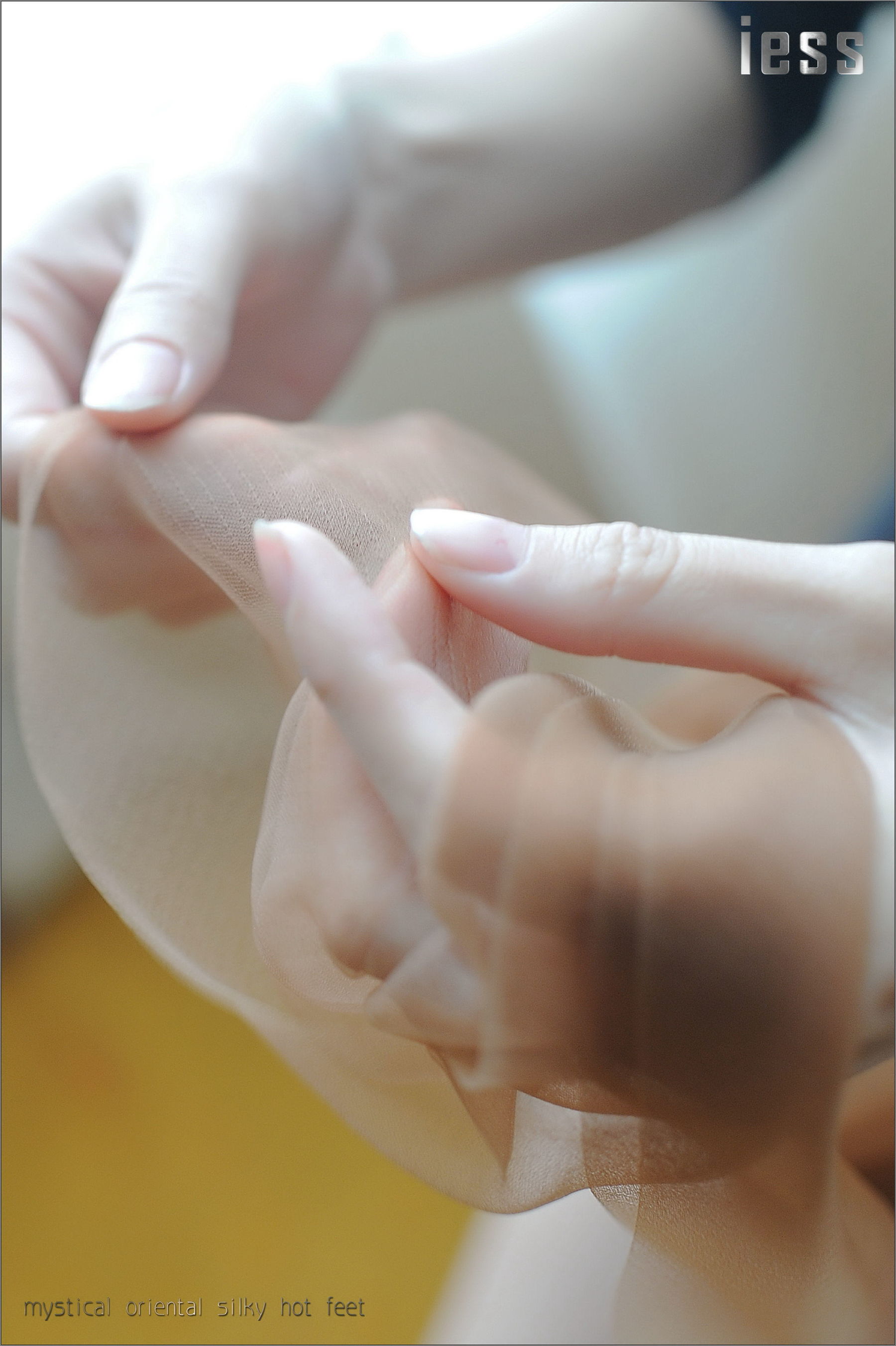 图片[9]-丝足便当027 含菲 《ES8复古无弹力丝袜细节秀I》[IESS异思趣向]-秀臀网-高品质图集网