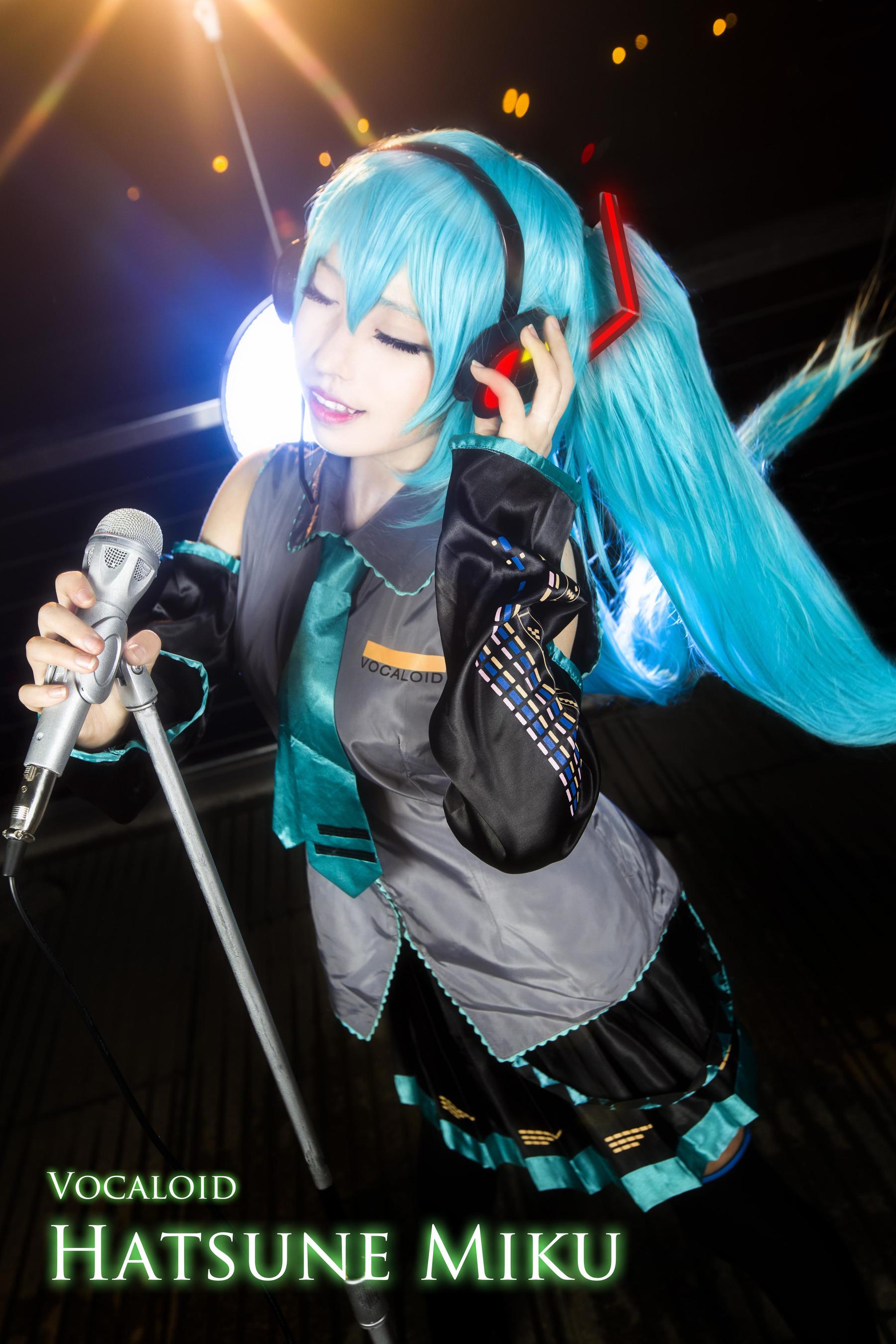 图片[2]-[Cosplay写真] 萌妹白易子教主 – VOCALOID-蕾丝百合网-美图分享,Cosplay美图,私房写真,套图下载