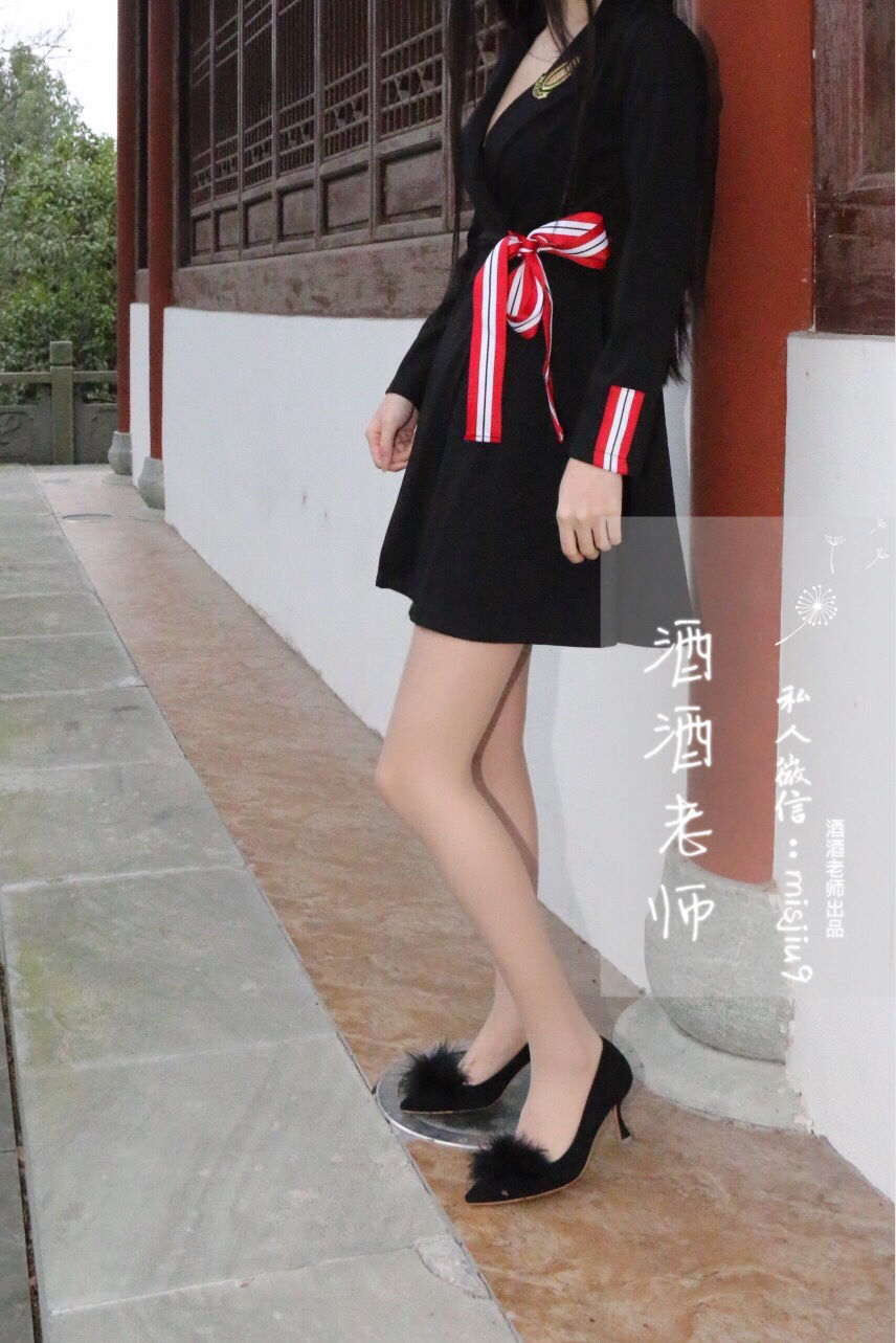 图片[8]-[福利COS] 酒酒老师 – 教师培训后的丝足韵事-秀臀网-高品质图集网