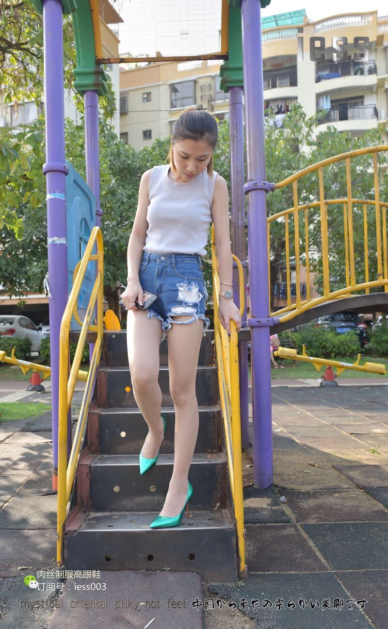 图片[7]-丝享家014 君君 《辣妈丝足幻想启示录》[IESS异思趣向]-秀臀网-高品质图集网