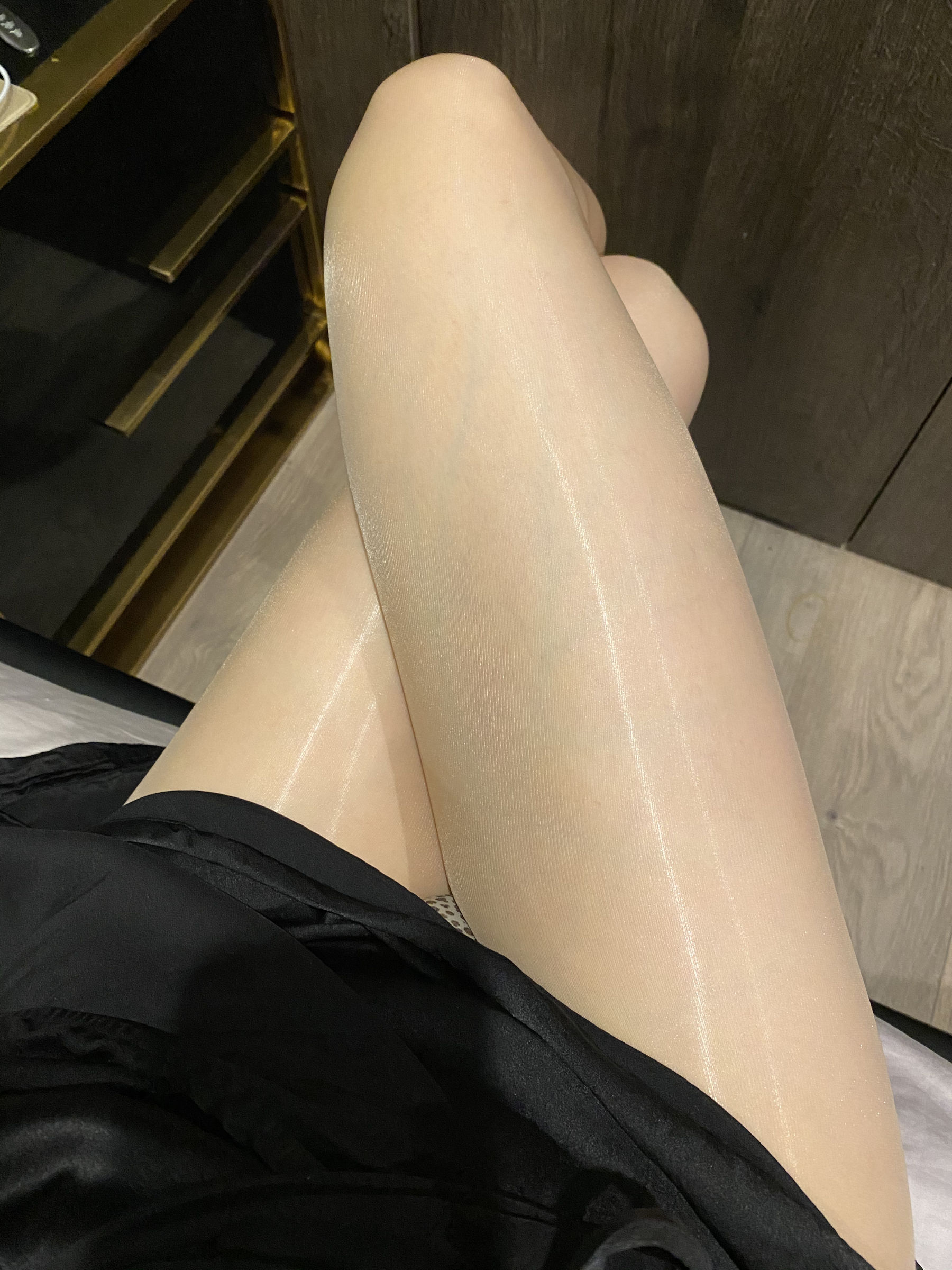图片[3]-[福利COS] 丝足博主麋鹿_Monroe 2020.08.29 亮是一种态度-蕾丝百合网-美图分享,Cosplay美图,私房写真,套图下载