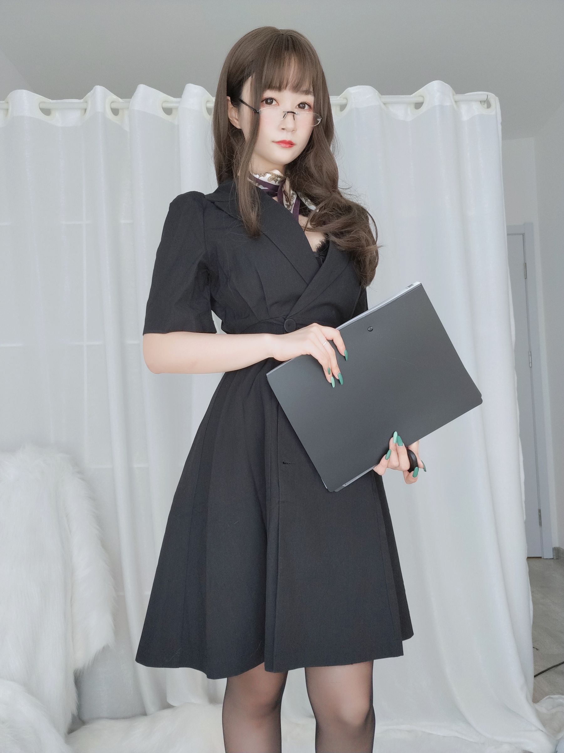 图片[7]-[Cosplay写真] Coser小姐姐白银 – OL下的内衣-秀臀网-高品质图集网