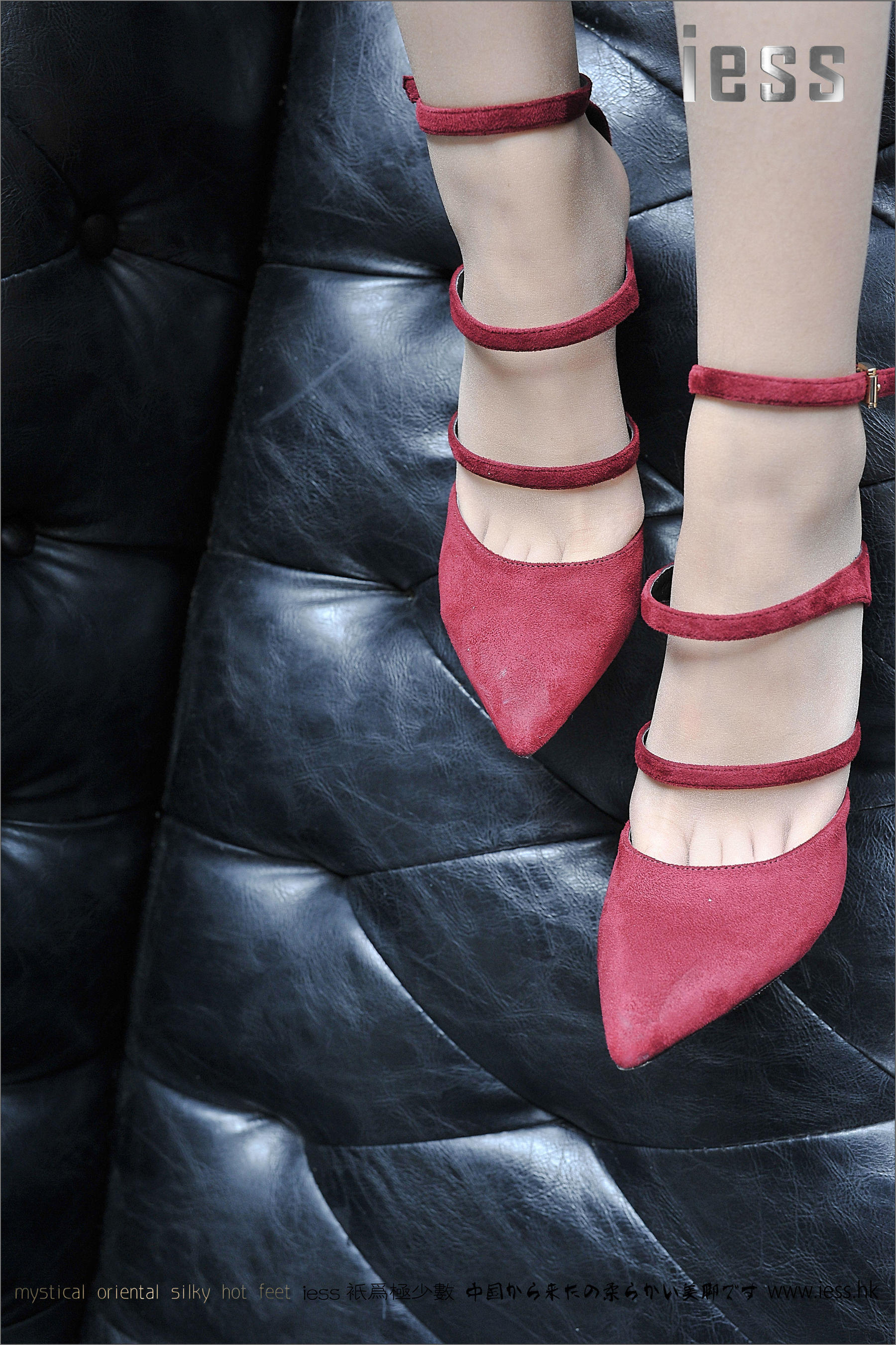 图片[7]-丝足便当038 小夕 《天上人间1-小夕丝足》[IESS异思趣向]-秀臀网-高品质图集网