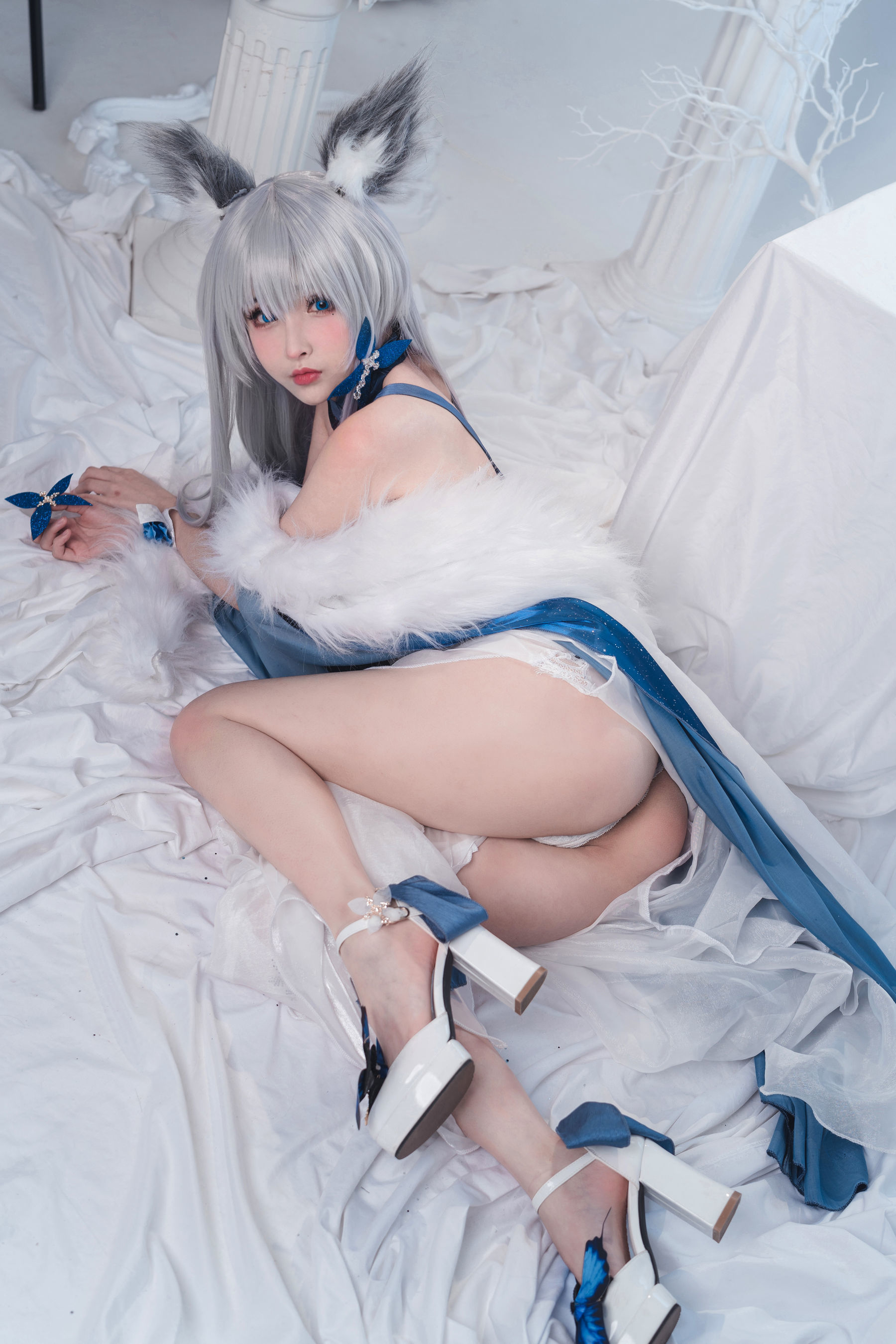 图片[2]-[网红COSER] COS福利rioko凉凉子 – 信浓礼服-蕾丝百合网-美图分享,Cosplay美图,私房写真,套图下载