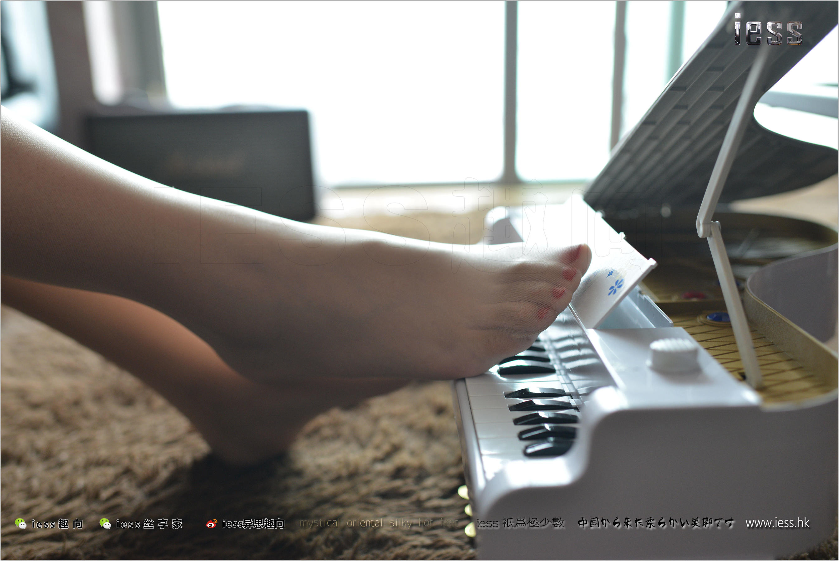 图片[8]-丝足便当138 人妻芳芳 《脚尖下的钢琴鸣奏曲》[IESS异思趣向]-秀臀网-高品质图集网