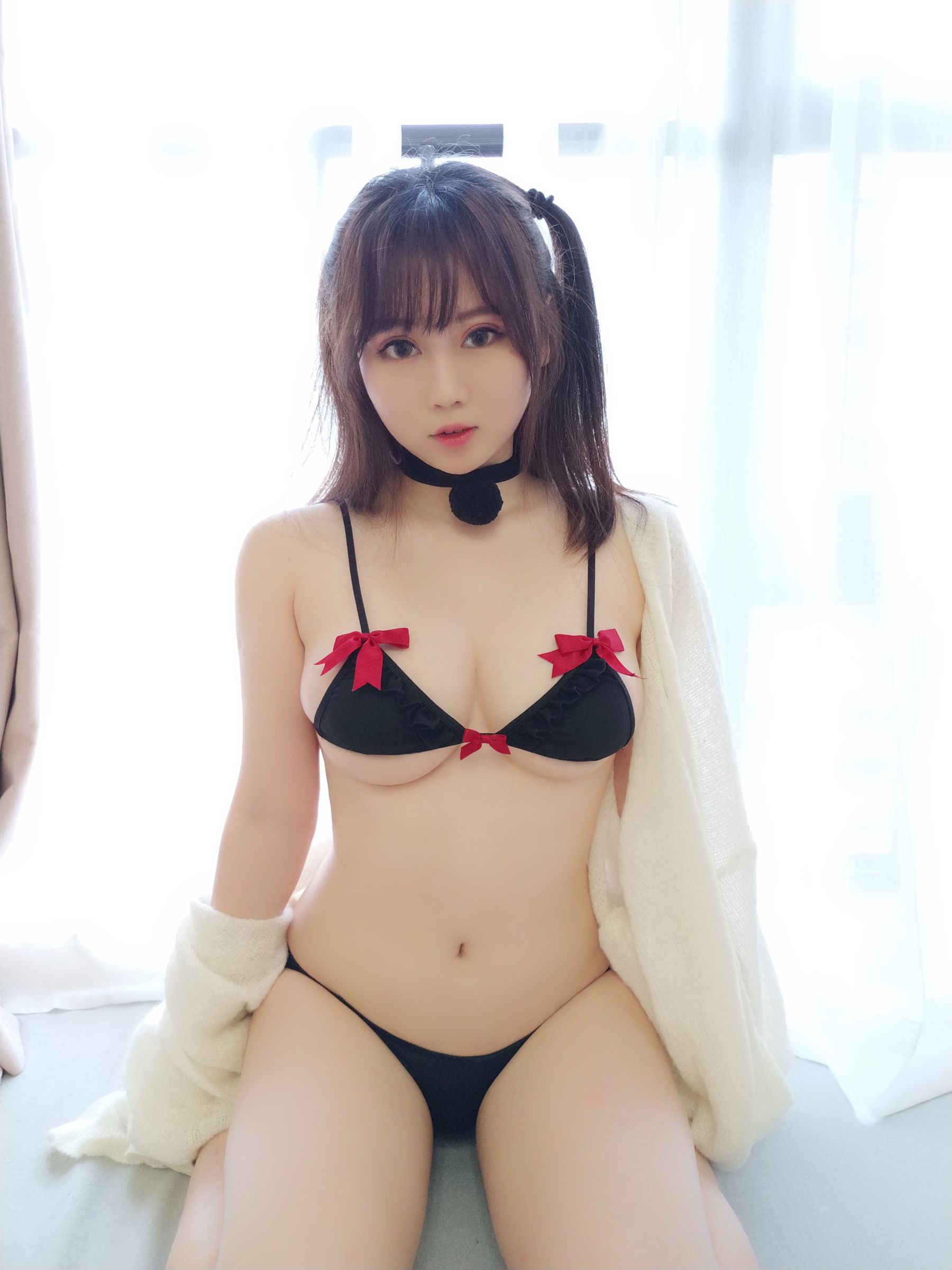 图片[8]-蜜桃少女是依酱呀 黑色情趣内衣-秀臀网-高品质图集网