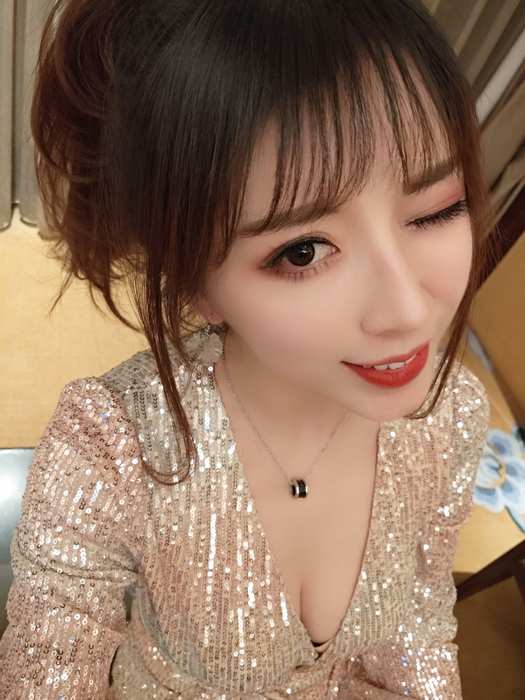 图片[9]-[COS福利] 斗鱼主播小女巫露娜 – 亮片裙肉丝-秀臀网-高品质图集网